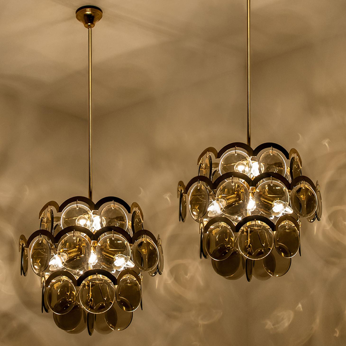 Plated Pair of Large Smoked Glass and Brass Chandelier in the Style of Vistosi, Italy For Sale