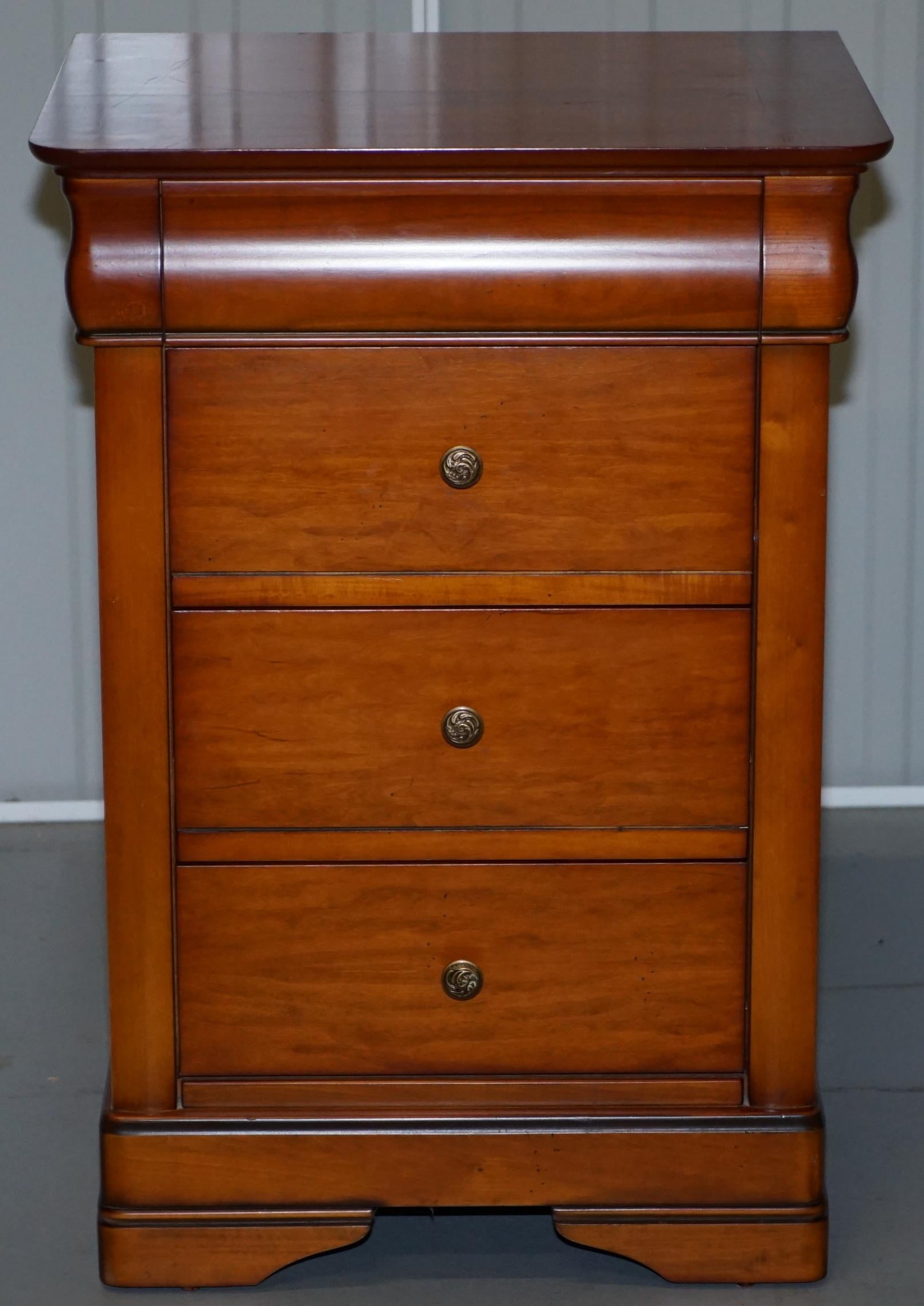 Pair of Large Solid Cherry Wood Bedside Table Chest of Drawers Part of a Suite 4