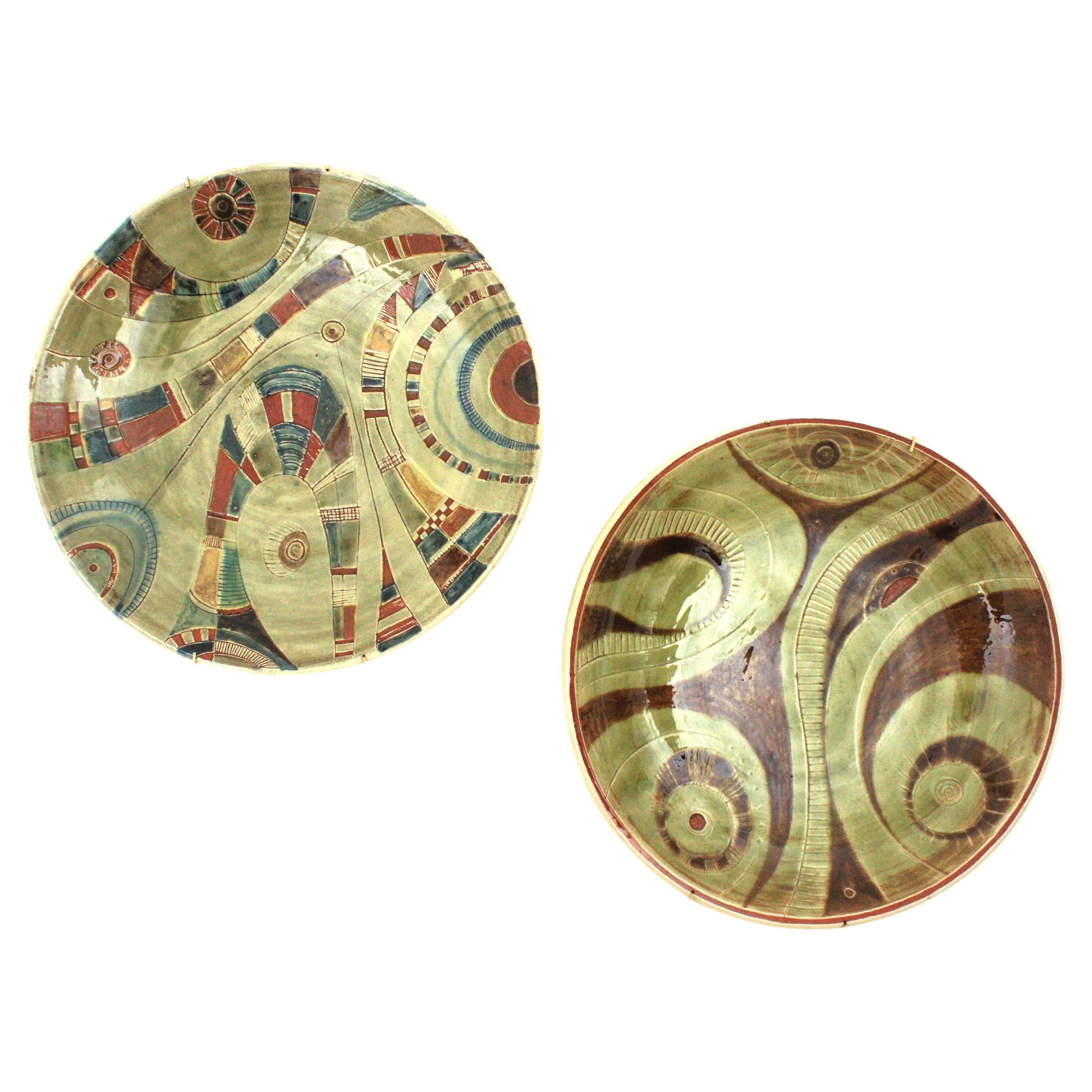 Pair of Large Spanish Ceramic Decorative Wall Plates, 1960s For Sale