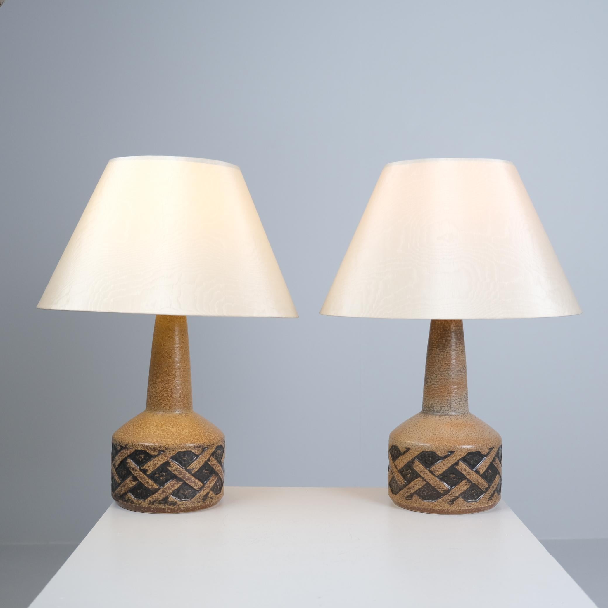 Paire de lampes de table vintage en céramique fabriquées par Søholm Keramik sur l'île danoise de Bornholm. Les deux lampes sont estampillées 