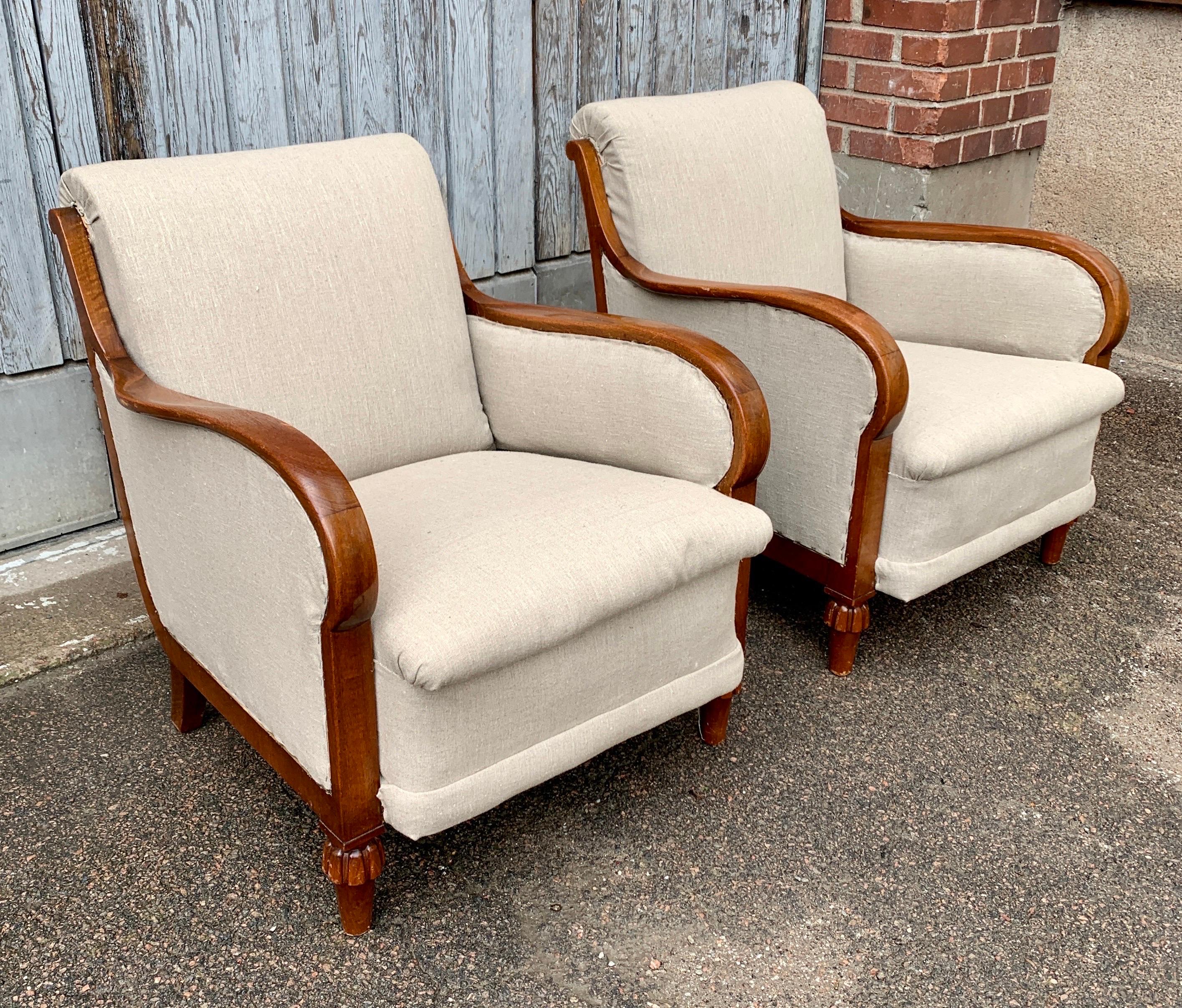 Hand-Crafted Pair of Large Swedish 19th Cantury Oak Armchairs in Beige Fabric