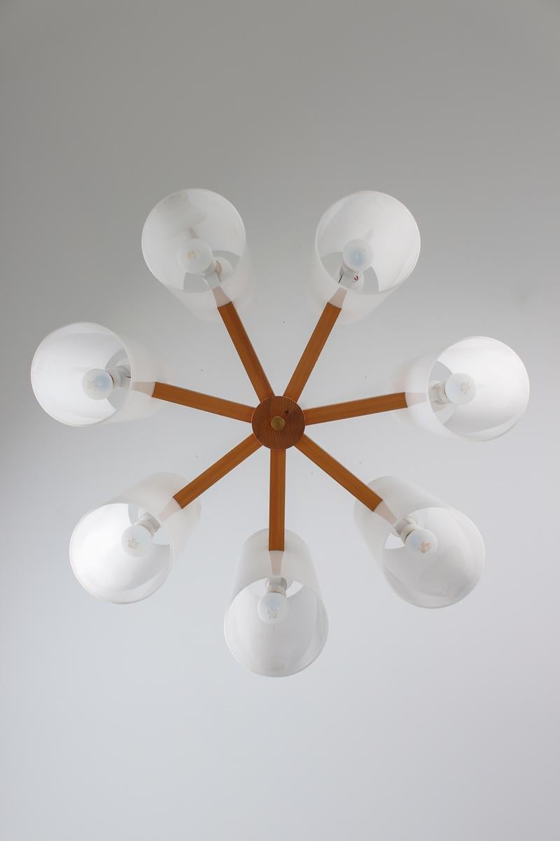 Pair of Large Swedish Midcentury Chandeliers in Acrylic, Pine and Brass by Luxus For Sale 1