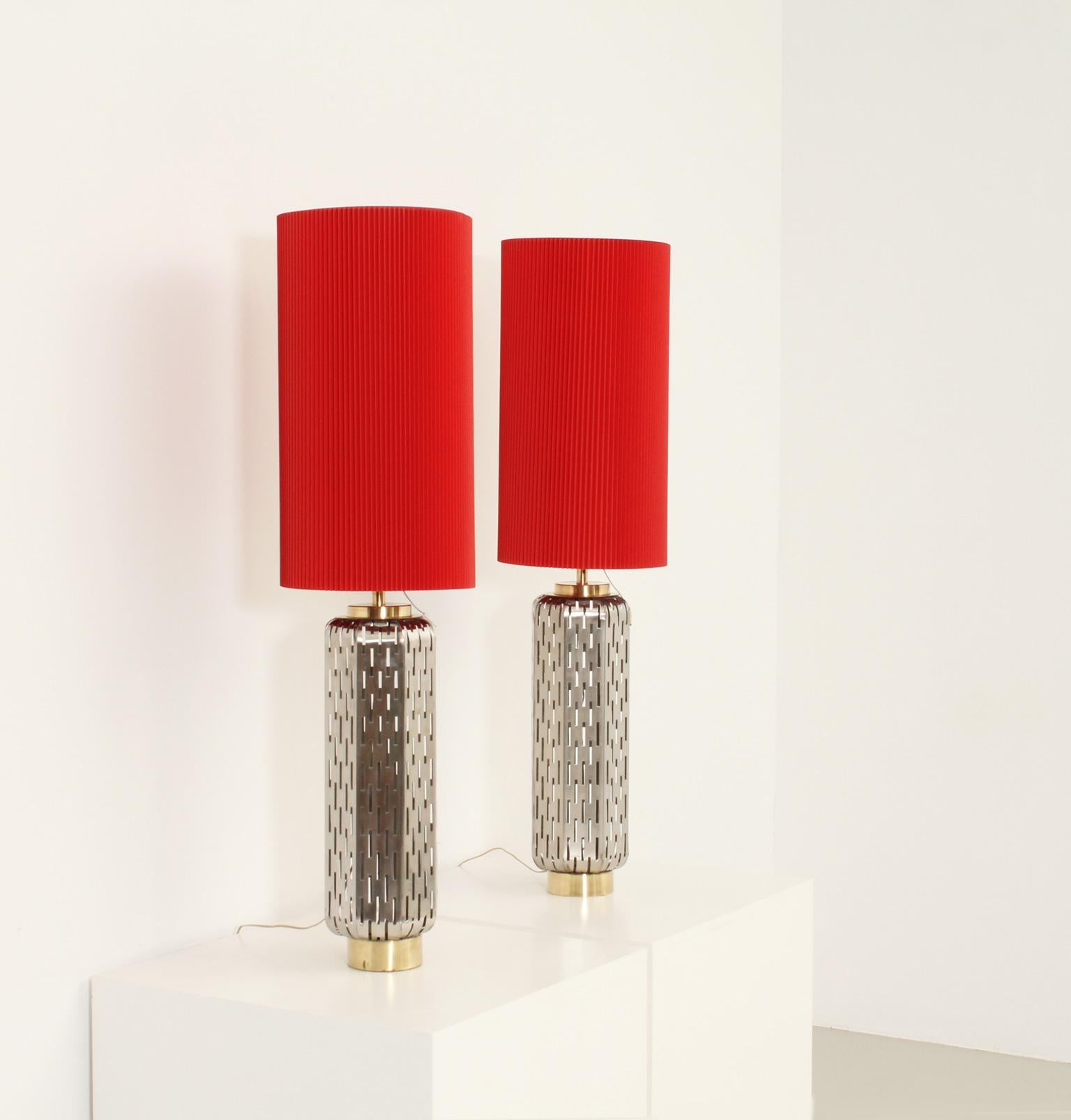 Mid-20th Century Pair of Large Table Lamps in Perforated Steel, Spain, 1960's For Sale