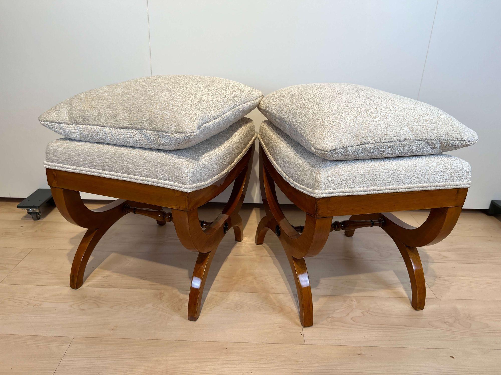 Pair of Large Tabourets, Beech Wood, France, circa 1860 For Sale 6