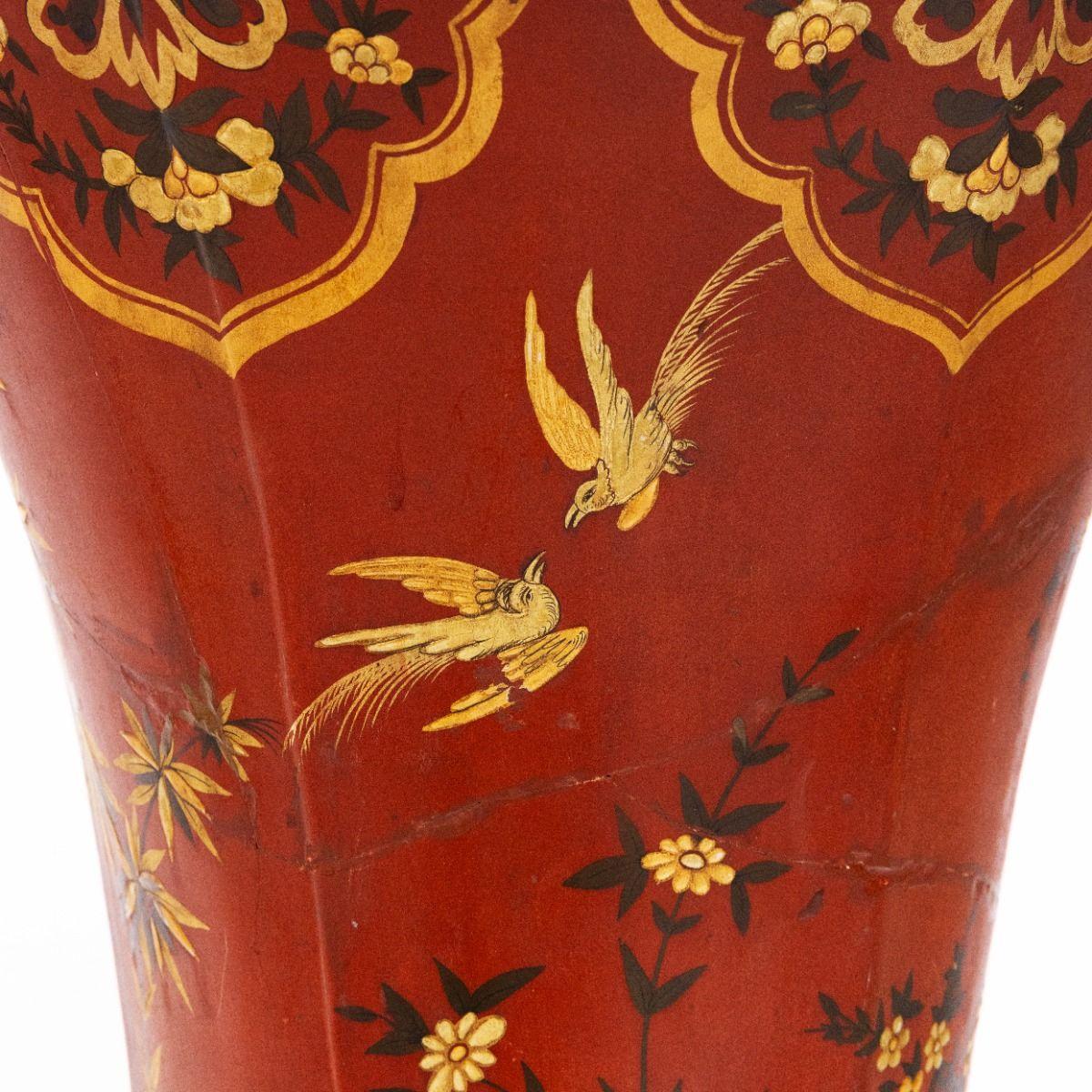 Pair of Large Terracotta Floor Vase's Original Chinoiserie Decoration In Good Condition For Sale In Kastrup, DK