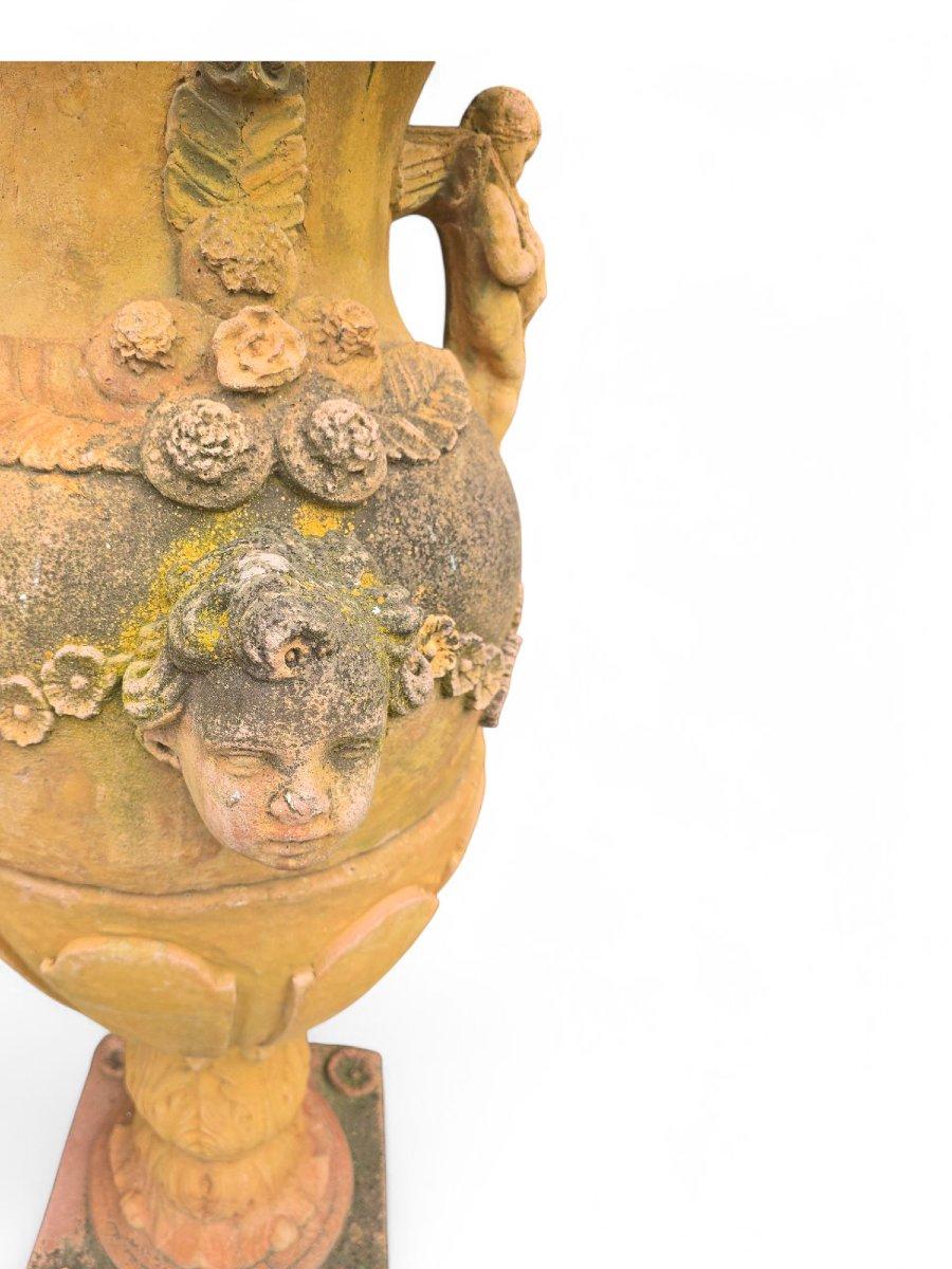 Pair of Large Terracotta Garden Vases – Tuscany, Italy, 1950s In Good Condition For Sale In Madrid, ES
