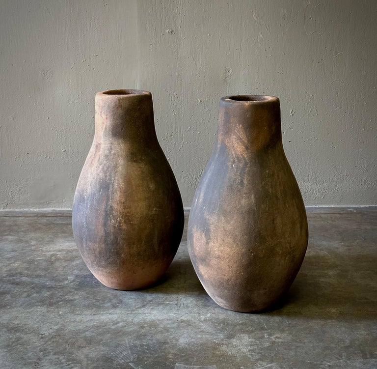Coppia di grandi vasi in terracotta in vendita su 1stDibs  vasi in terracotta  grandi, vasi terracotta grandi, vasi di terracotta grandi