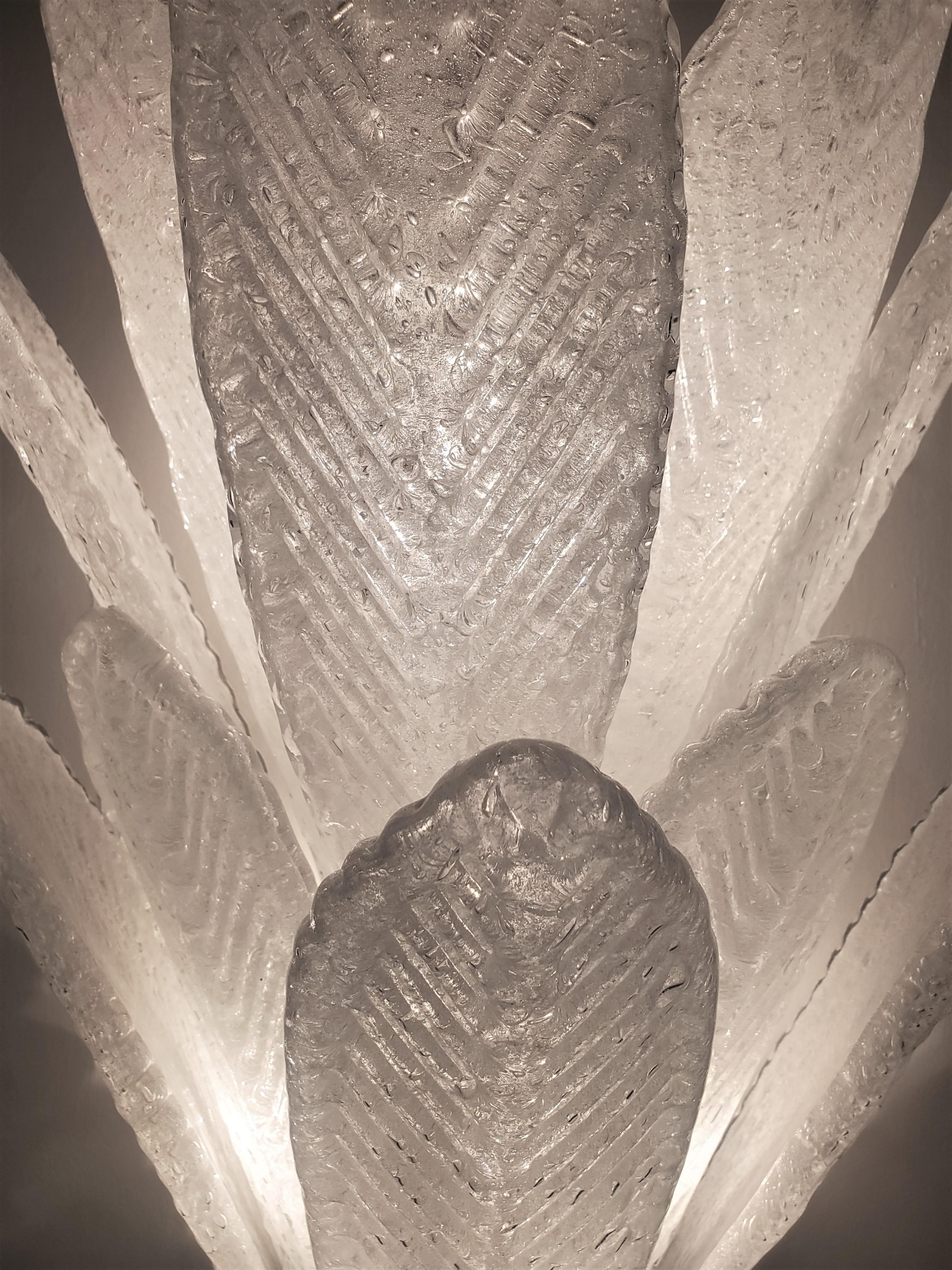 Verre brun Paire de grandes appliques en forme de plumes de Murano soufflées à la main Barovier et Toso  en vente