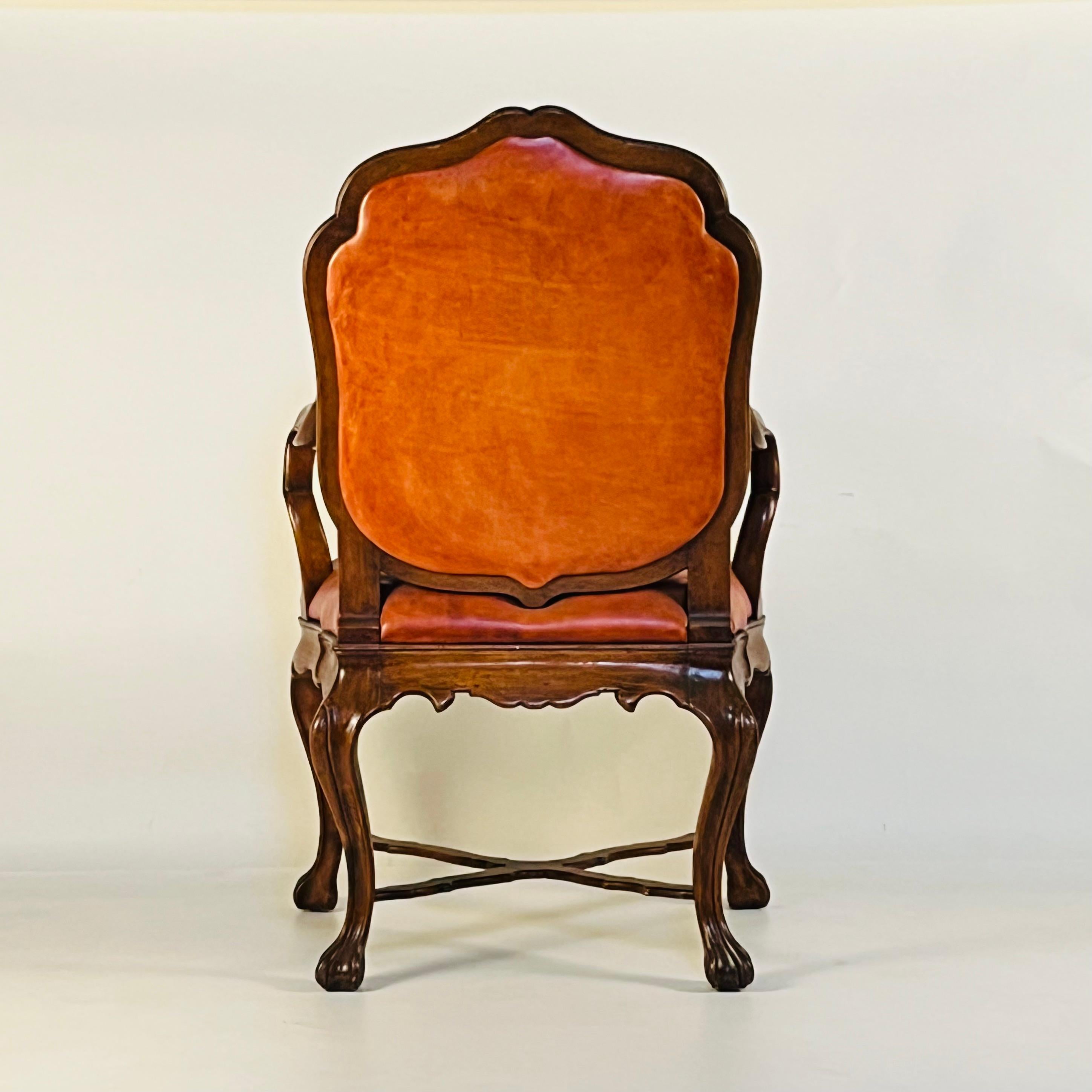 Paire de grands fauteuils en noyer vénitien par Therien Studio Workshops en vente 8