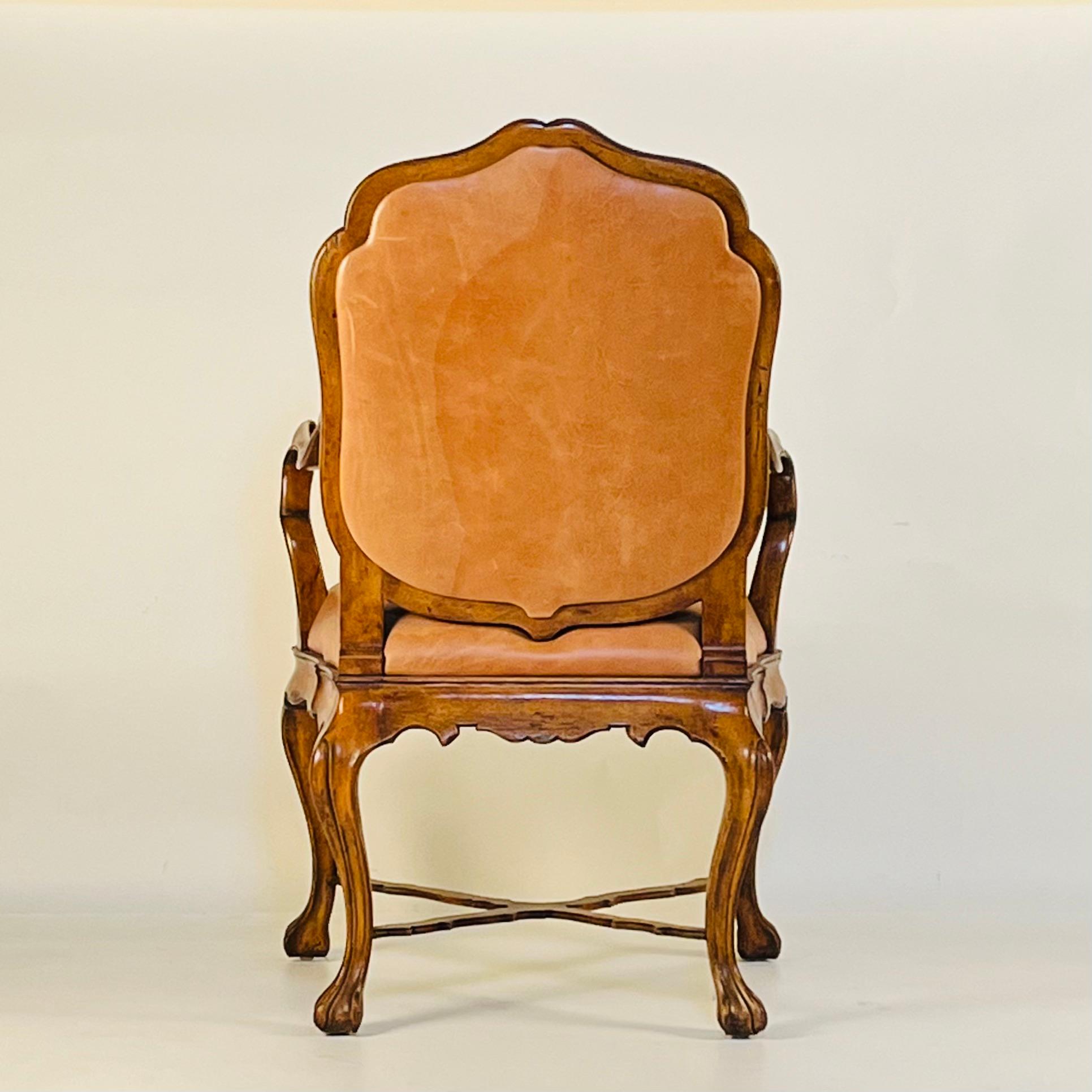 Paire de grands fauteuils en noyer vénitien par Therien Studio Workshops en vente 2