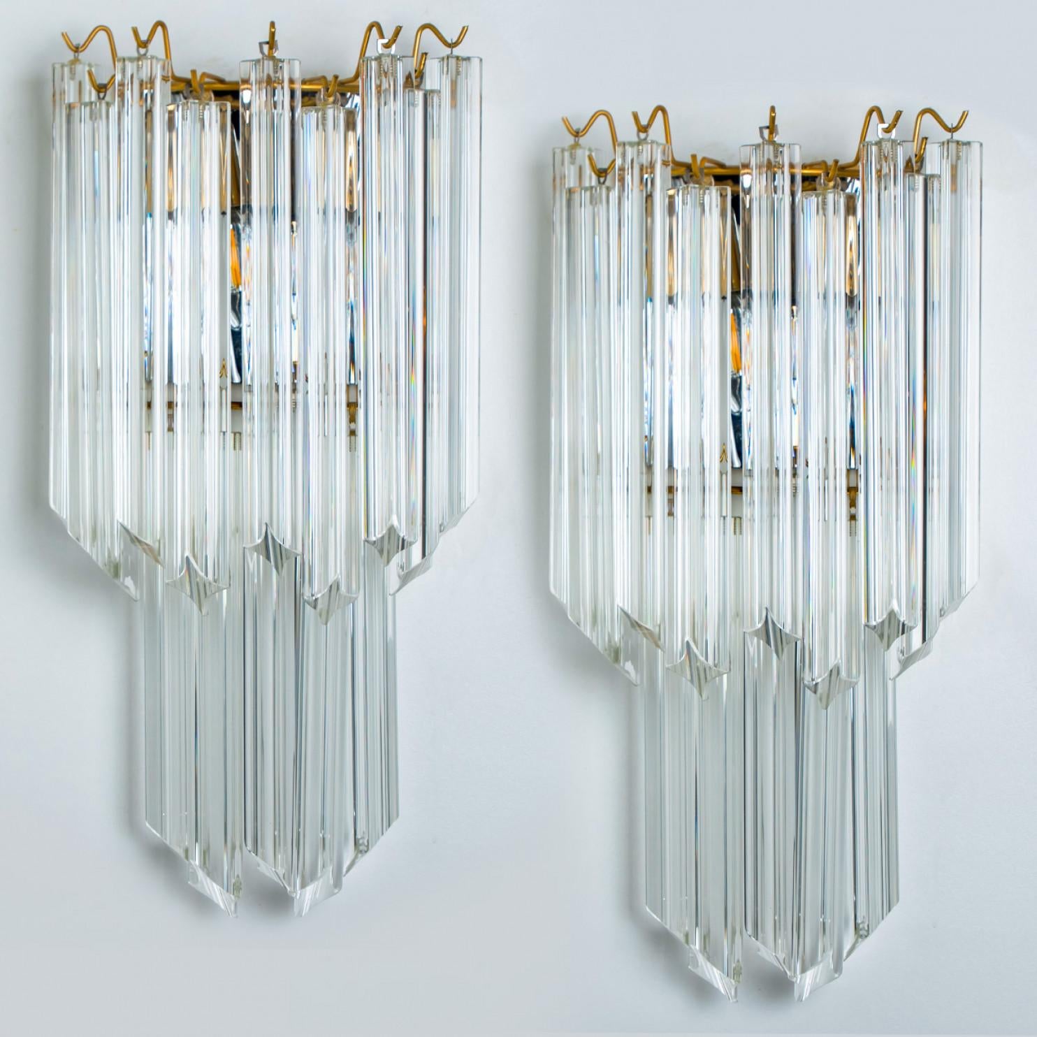Italian Pair of Large Venini Style Clear Gold Glass Sconces, 1970 For Sale
