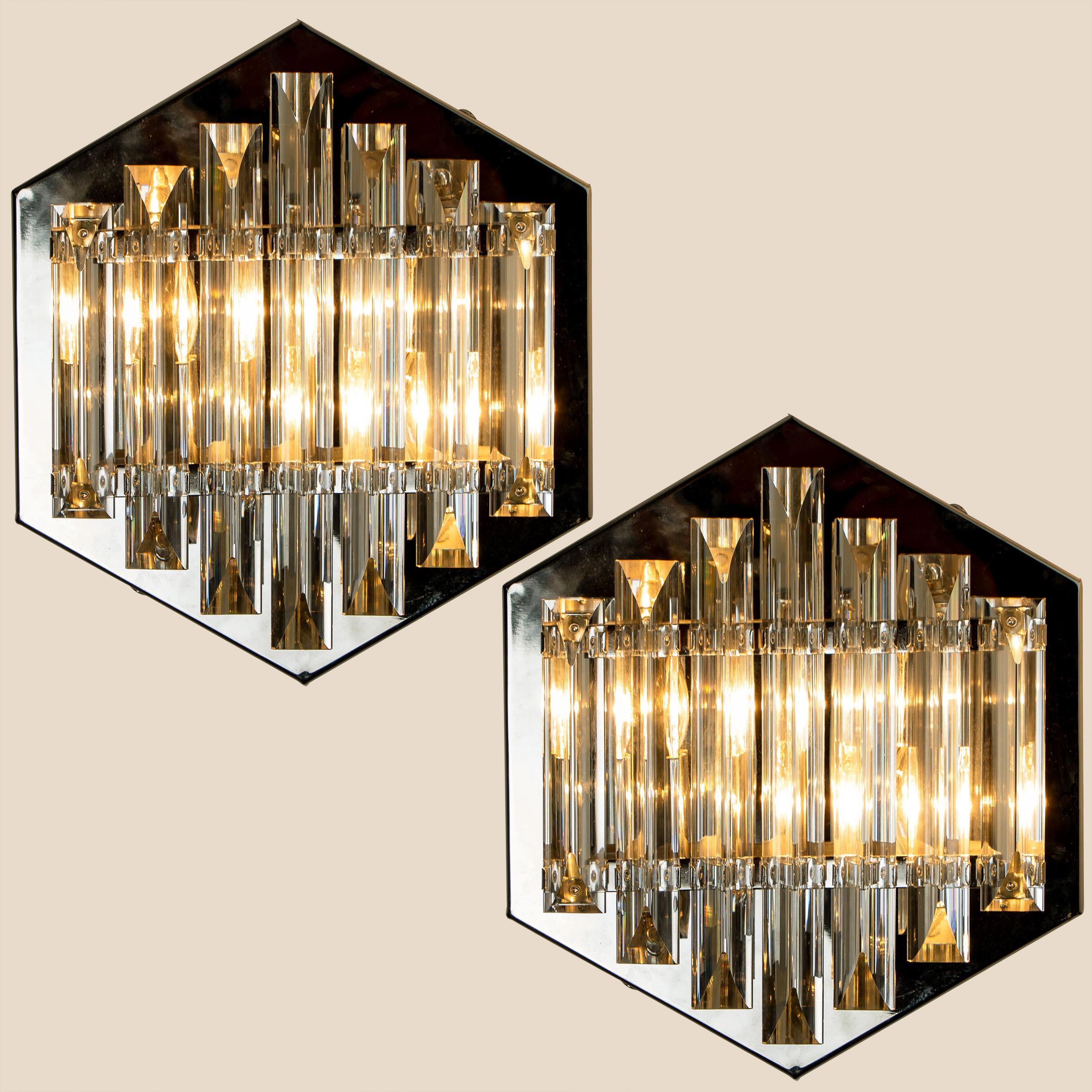 Mid-Century Modern Pair of Large Venini Style Glass Sconces with Triedi Crystals, 1969 For Sale