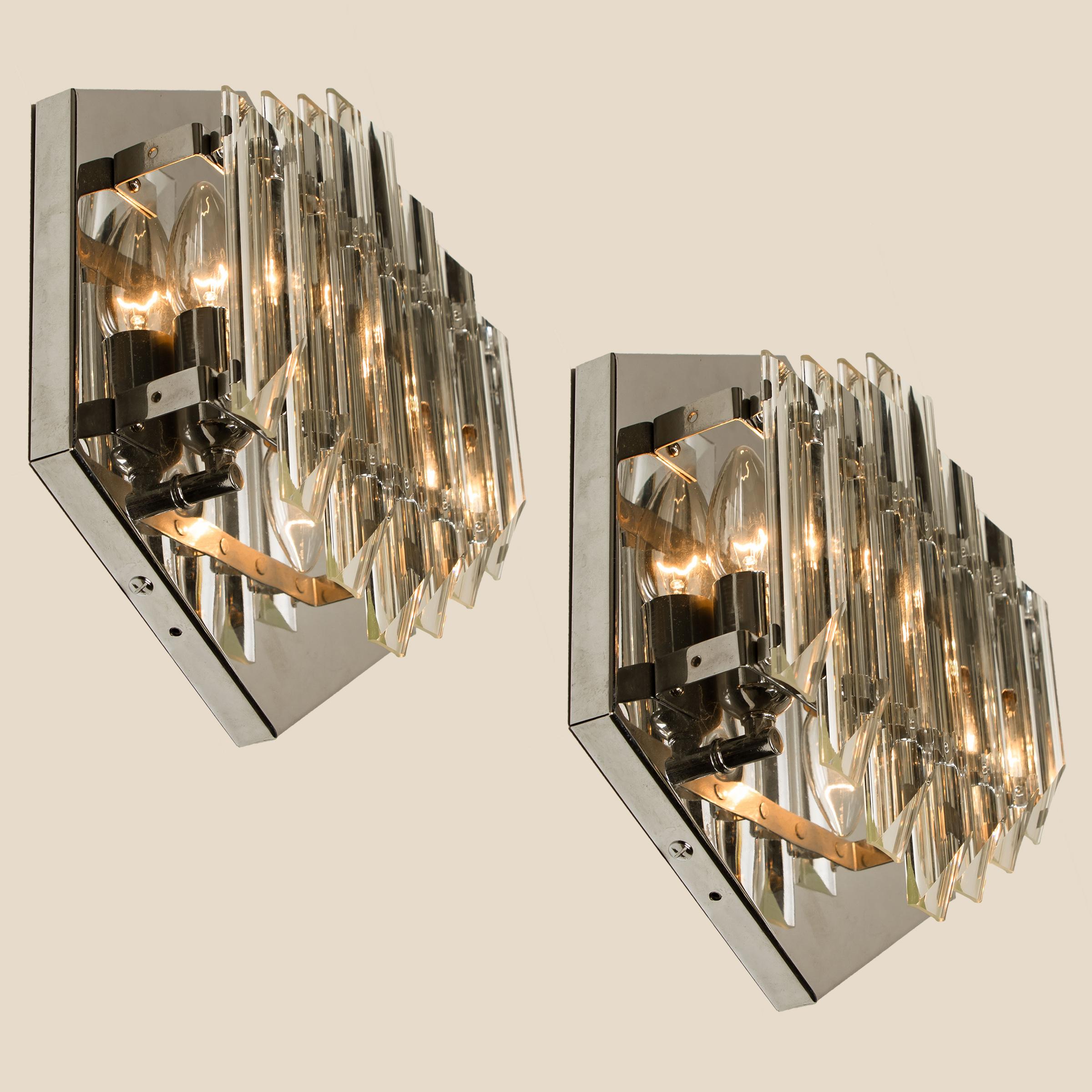 Pair of Large Venini Style Glass Sconces with Triedi Crystals, 1969 In Good Condition For Sale In Rijssen, NL
