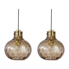 Paar große Vintage 1970s Bell Shaped Smoked Glass & Brass Pendant Lights
