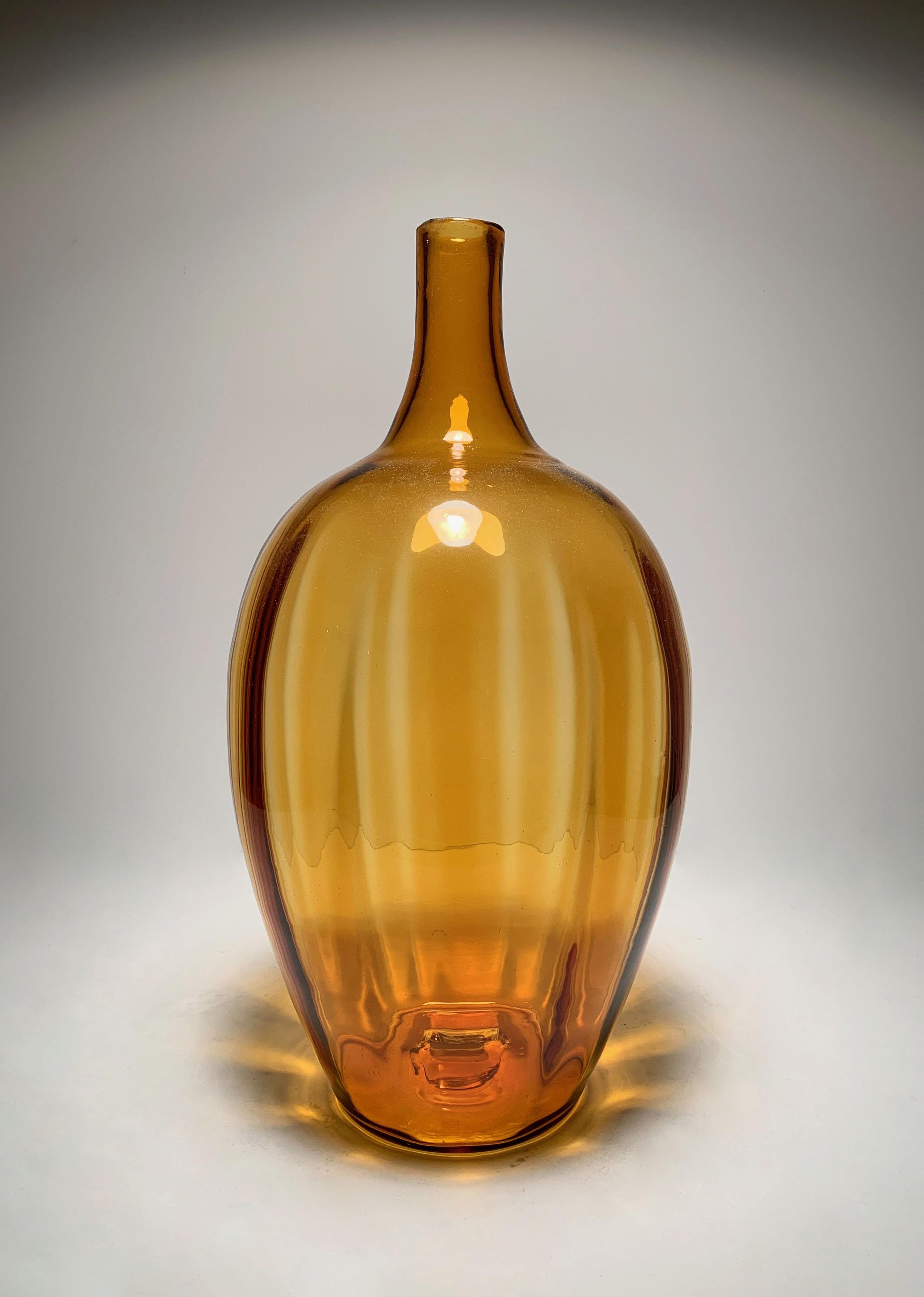 Pareja de grandes portalámparas vintage de cristal amarillo Blenko de Joel Philip Myers Estadounidense en venta