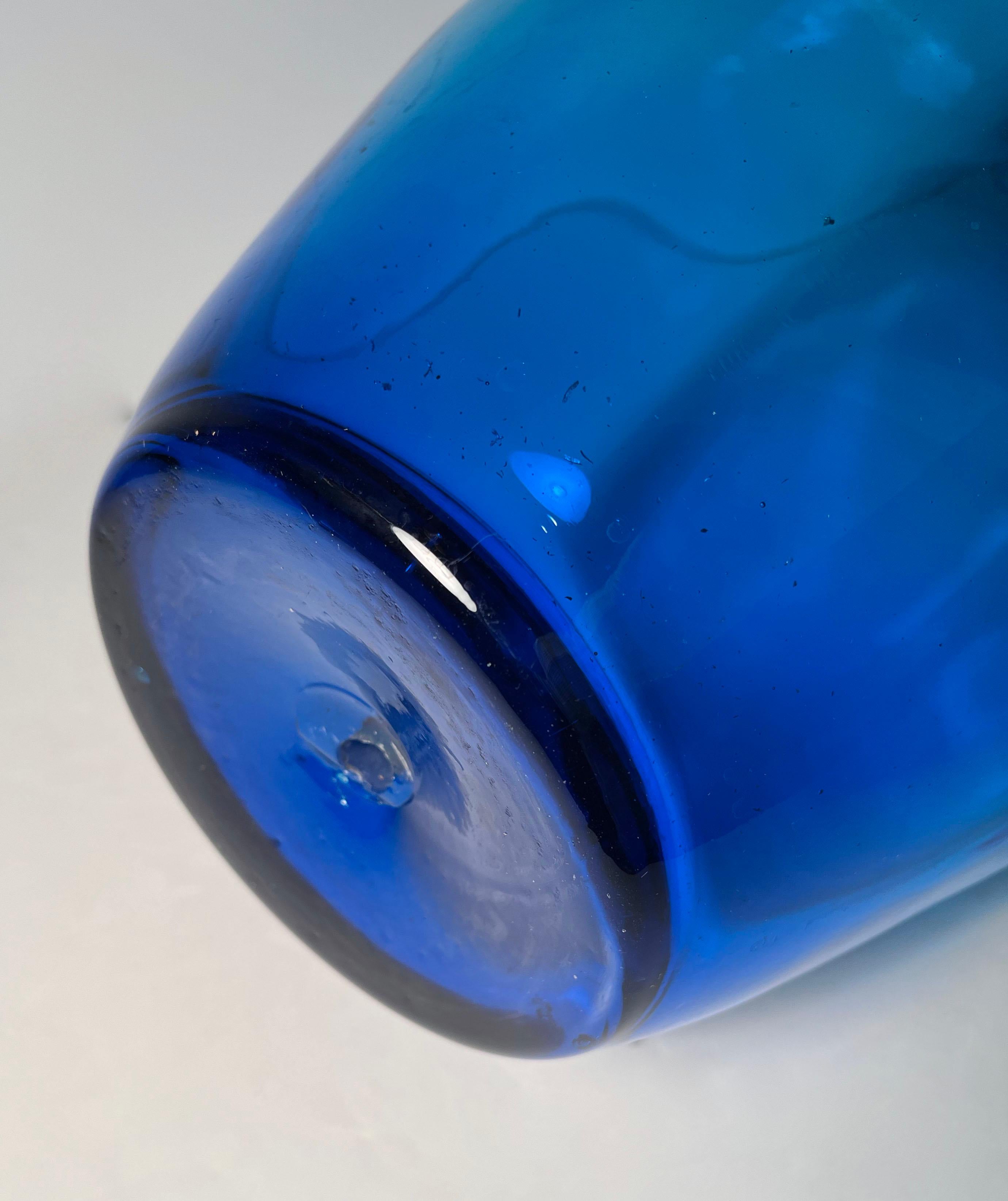 Coppia di grandi basi per lampade in vetro Blenko blu d'epoca di Joel Philip Myers In condizioni buone in vendita a Chicago, IL