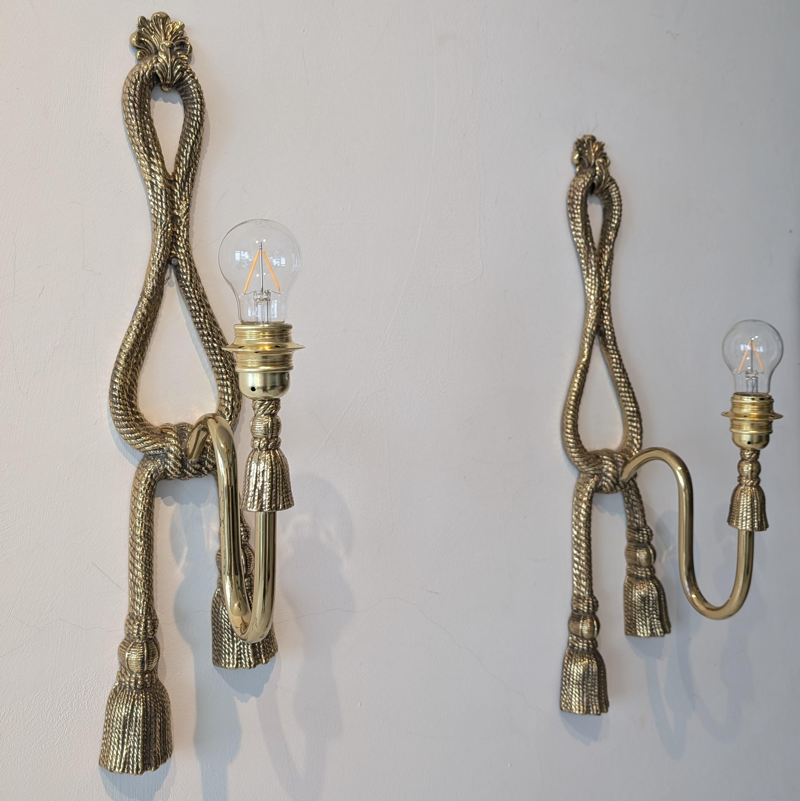Paar große Vintage-Wandleuchten aus Messing mit Seil und Quasten von Valenti 1960er Jahre im Zustand „Gut“ im Angebot in Hastings, GB