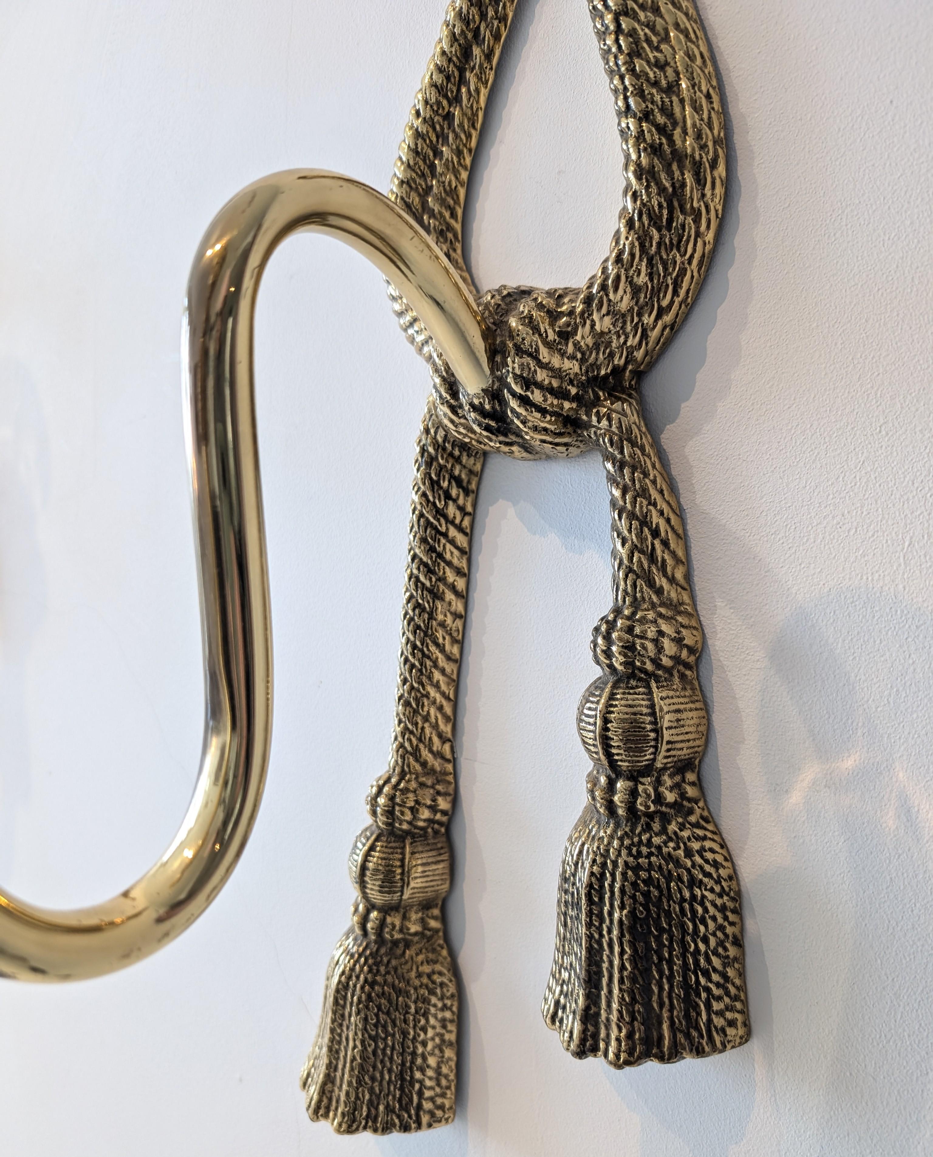 Paar große Vintage-Wandleuchten aus Messing mit Seil und Quasten von Valenti 1960er Jahre im Angebot 1