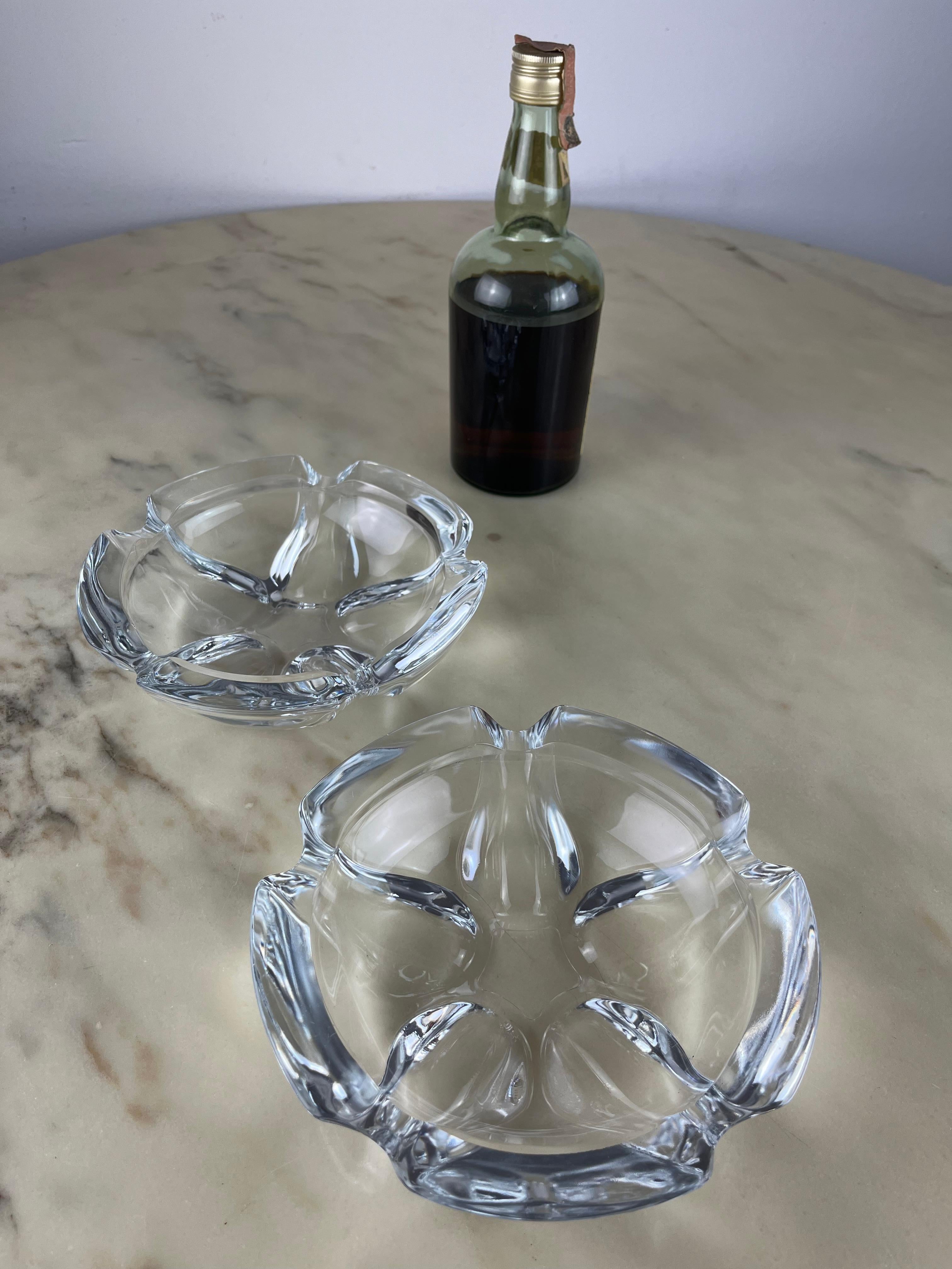 Italian Pair of Large Vintage Glass Ashtrays, Italy, 1970s For Sale