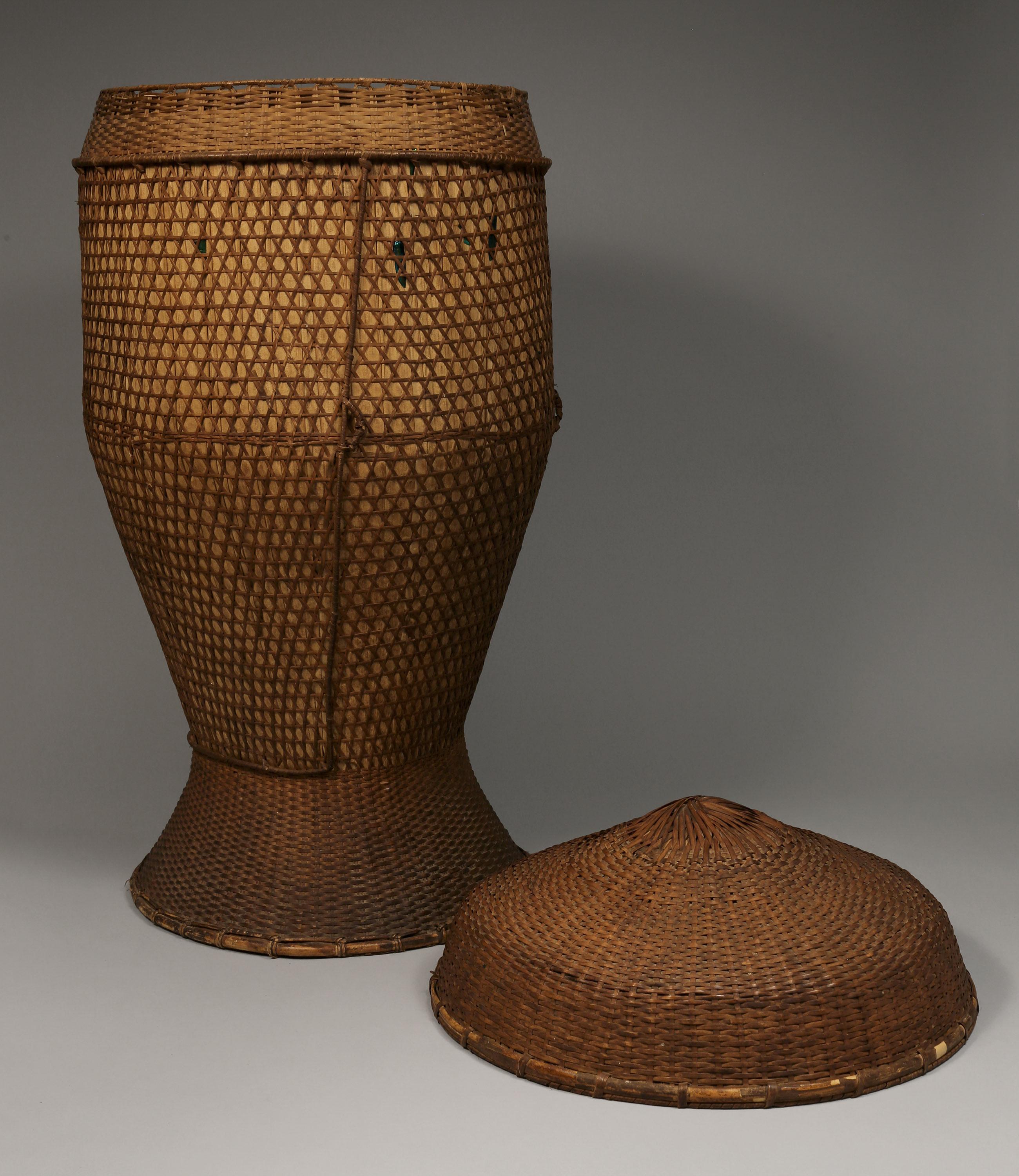 Hand-Crafted Pair of Large Vintage Grain Storage Baskets, Thailand, Mid-20th Century