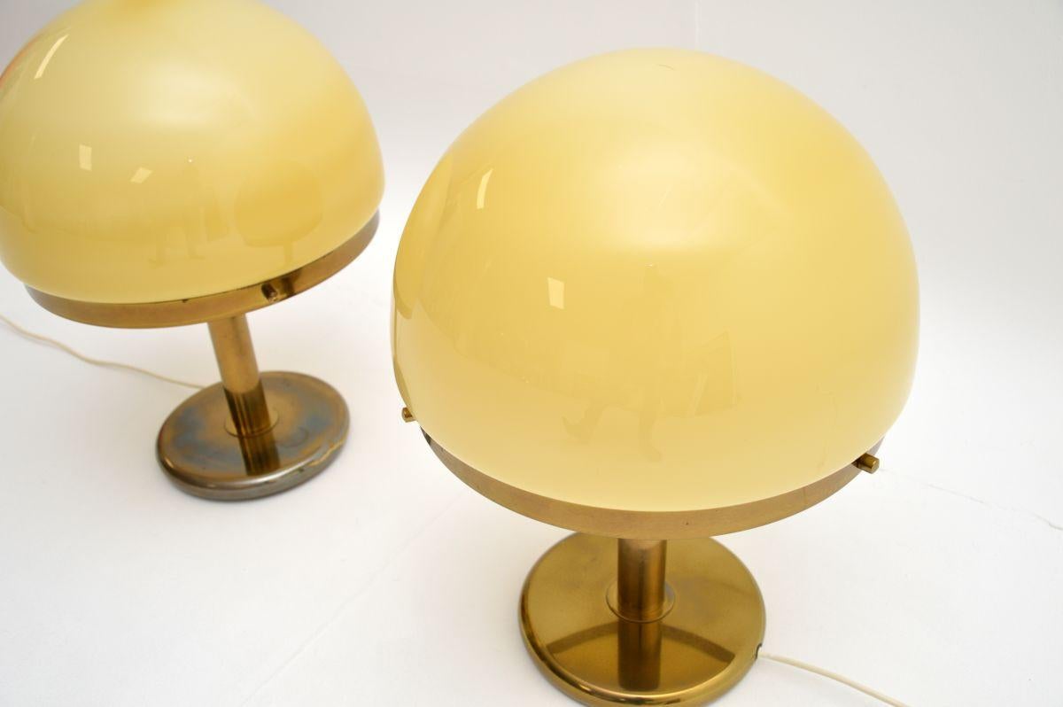 Late 20th Century Pair of Large Vintage Italian Brass and Glass Table Lamps For Sale