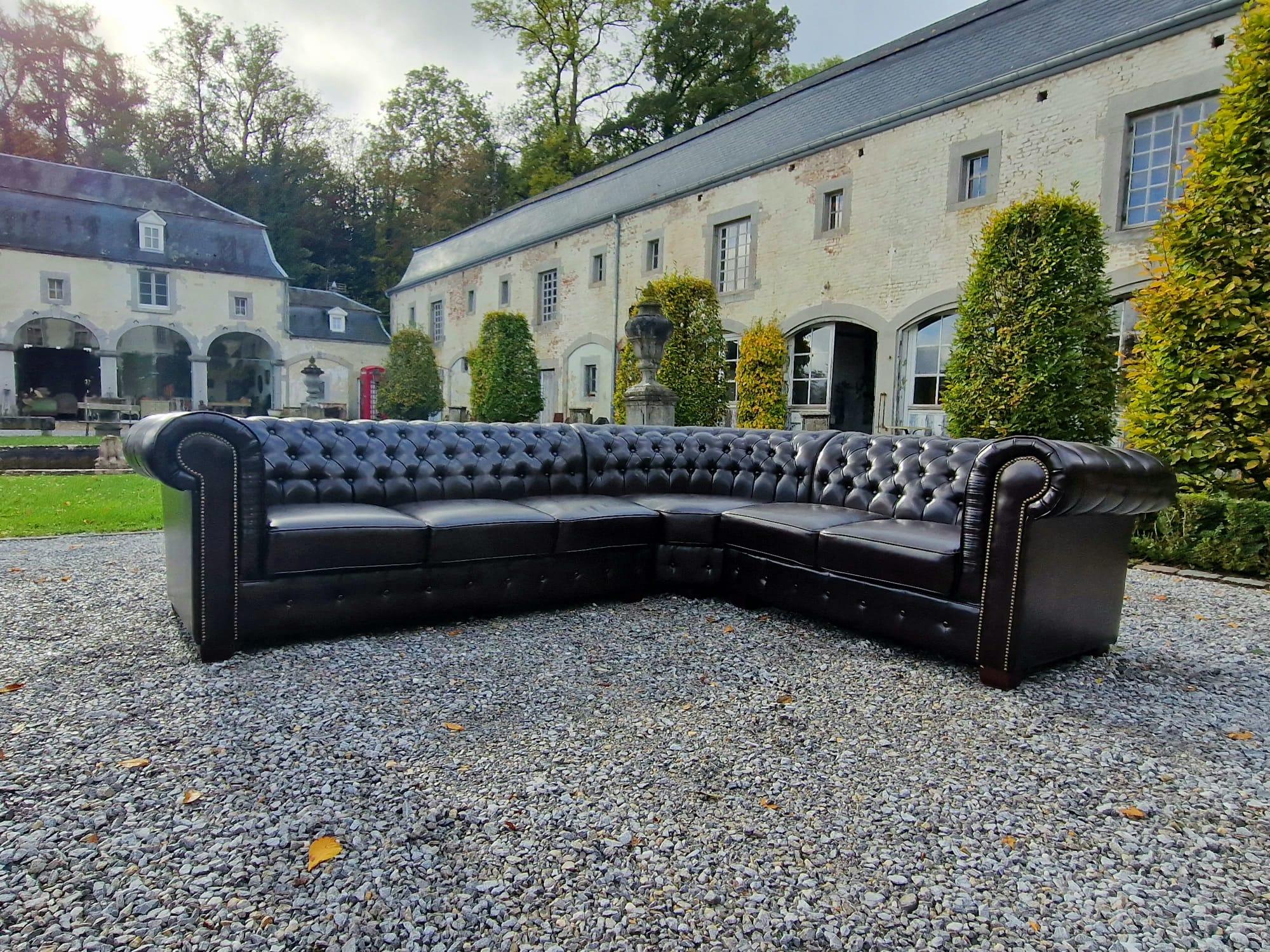Pair of Large Vintage Leather Corner Chesterfield Sofas For Sale 1