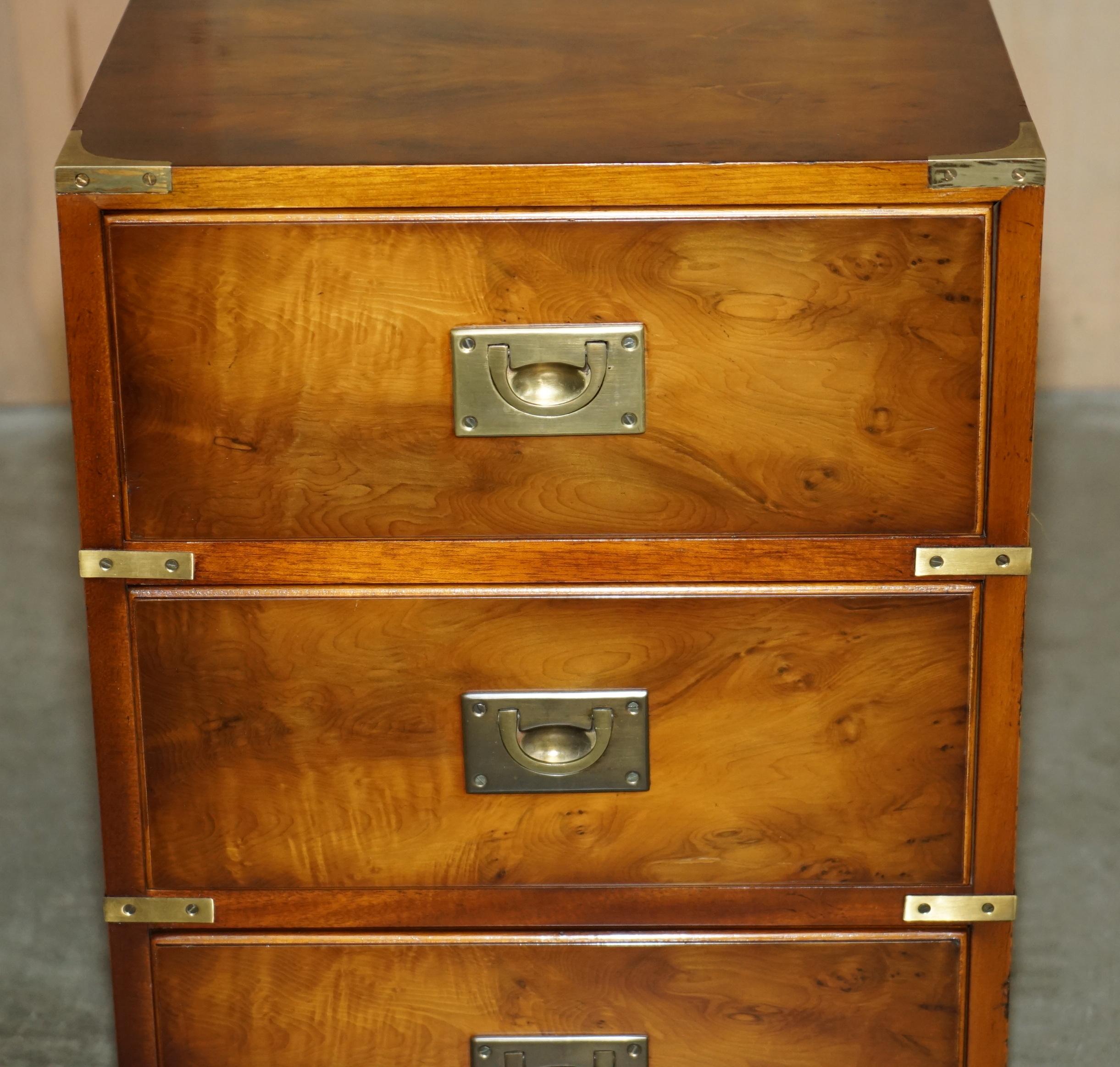 PAIR OF LARGE ViNTAGE MILITARY CAMPAIGN BURR YEW WOOD SIDE LAMP TABLE DRAWERS For Sale 7
