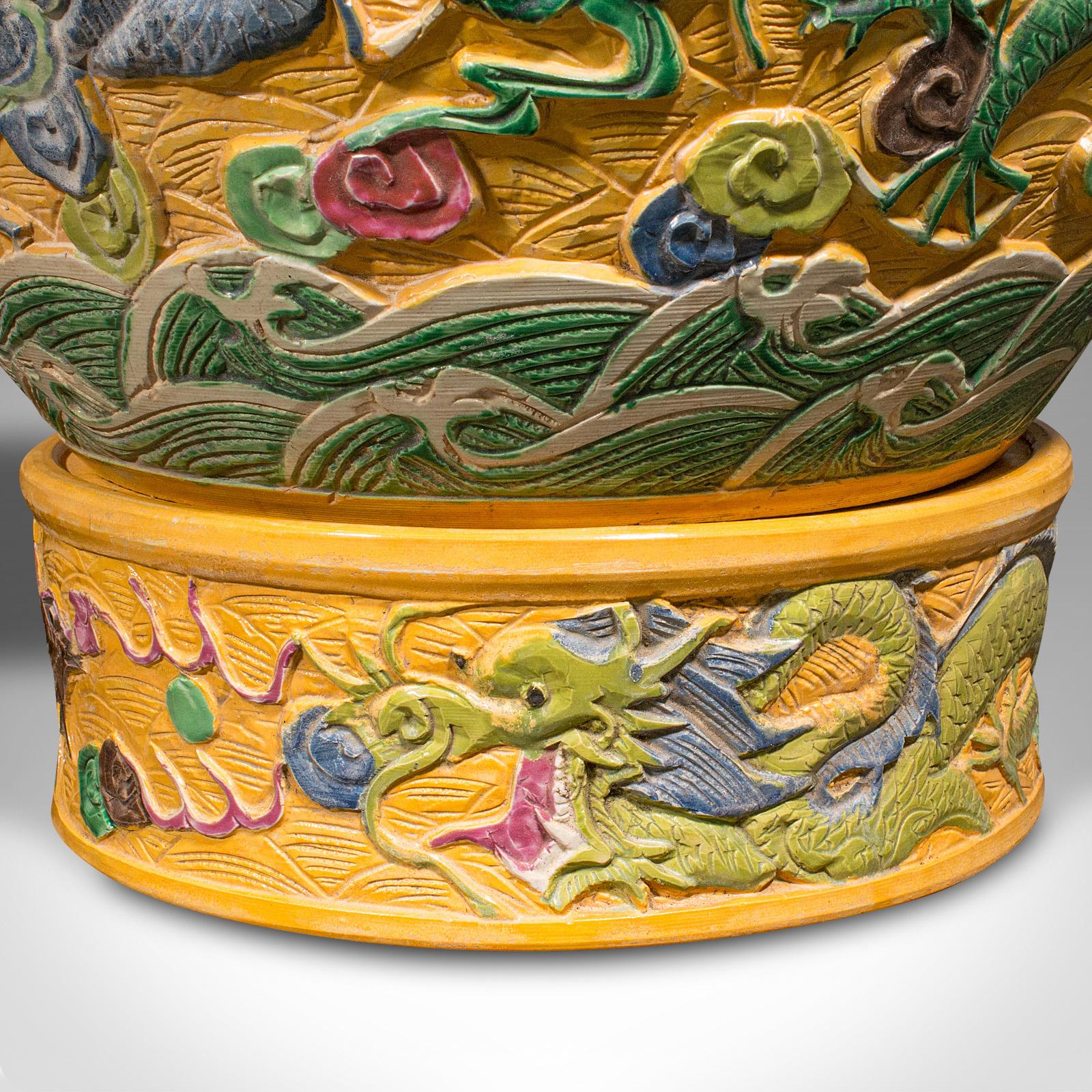 Paar große Vintage-Pflanzgefäße, chinesisch, Relief-Keramik, Jardiniere, Art déco, Art déco im Angebot 6