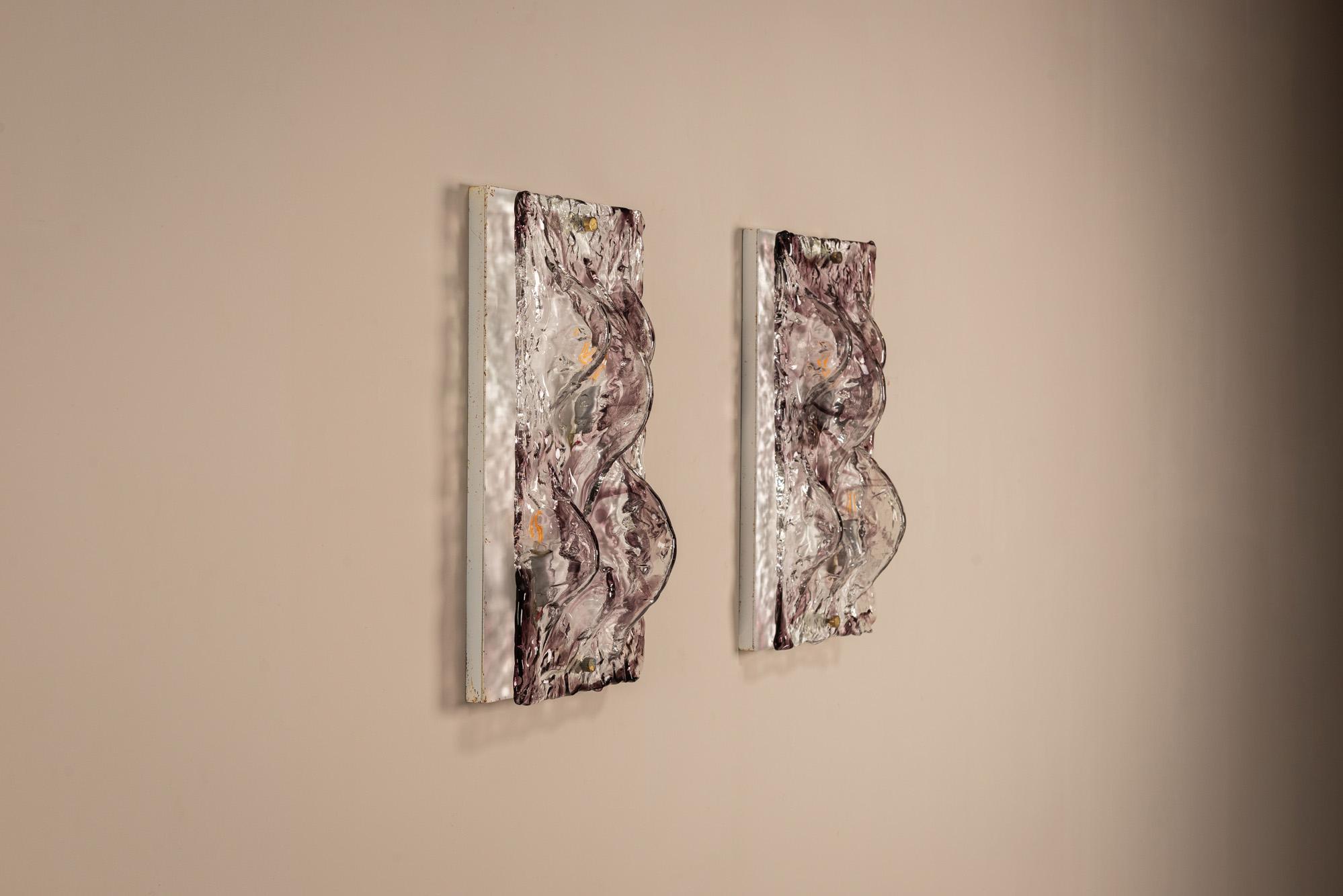 Pareja de grandes apliques de cristal de Murano de Toni Zuccheri, Italia Años 70 Moderno de mediados de siglo en venta