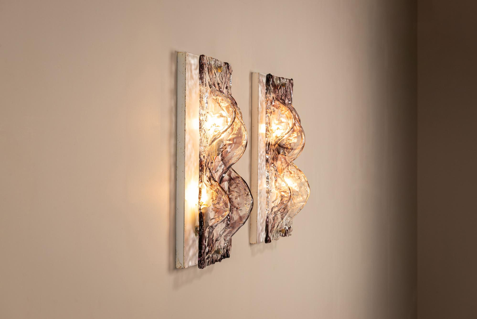 Pareja de grandes apliques de cristal de Murano de Toni Zuccheri, Italia Años 70 en Bueno estado para la venta en Hellouw, NL