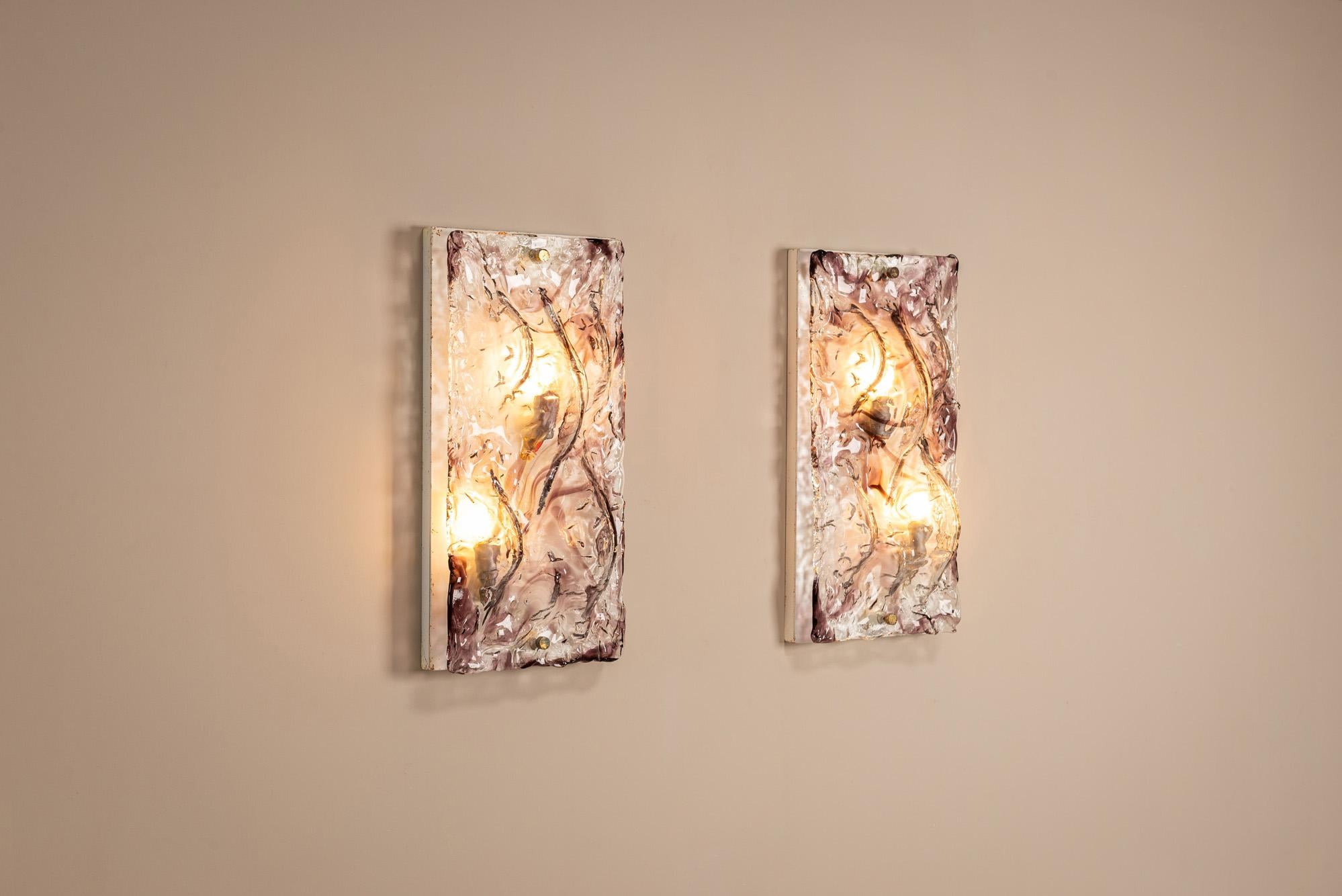 Pareja de grandes apliques de cristal de Murano de Toni Zuccheri, Italia Años 70 finales del siglo XX en venta