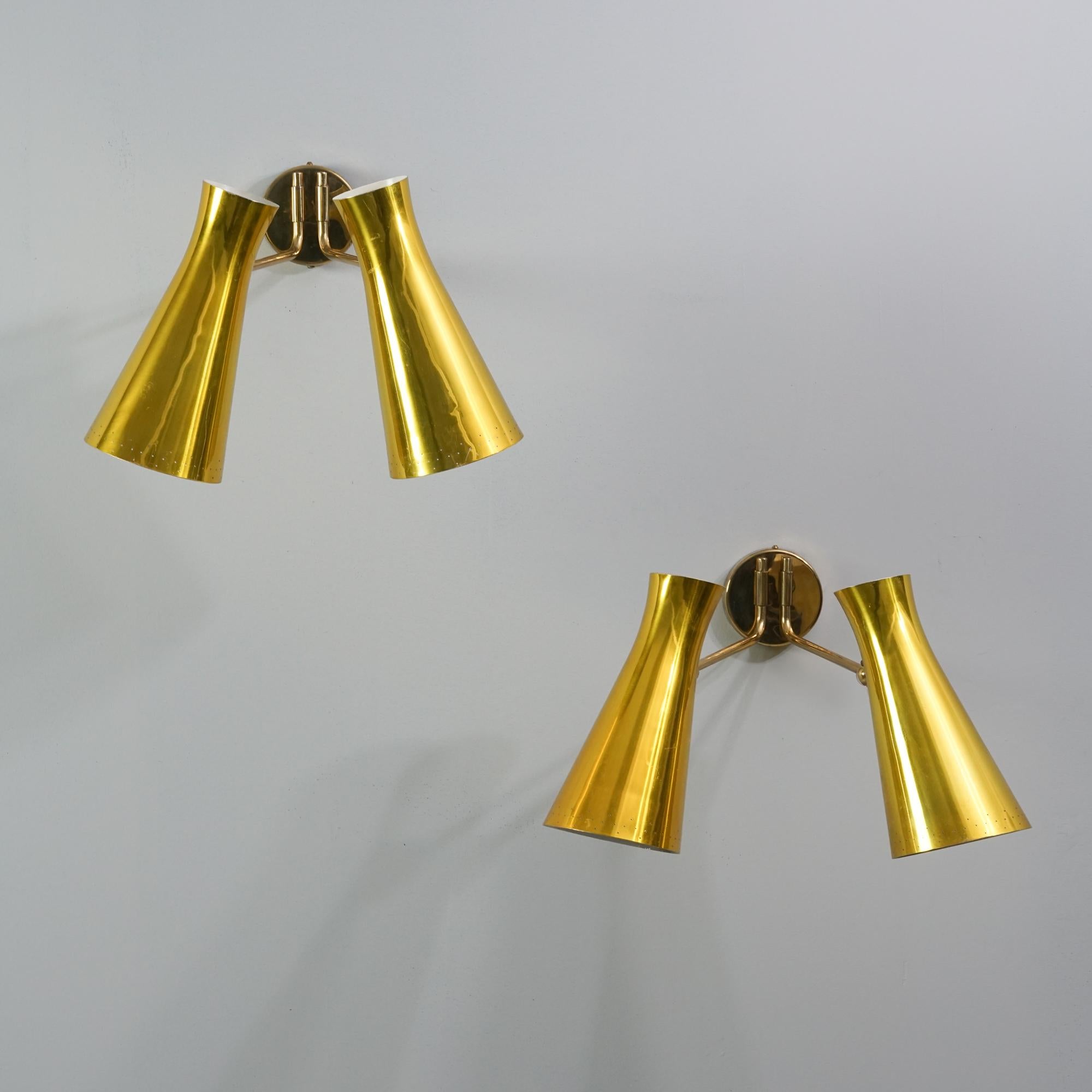 Scandinavian Modern Pair of Large Wall Lights, Itsu, 1950s For Sale