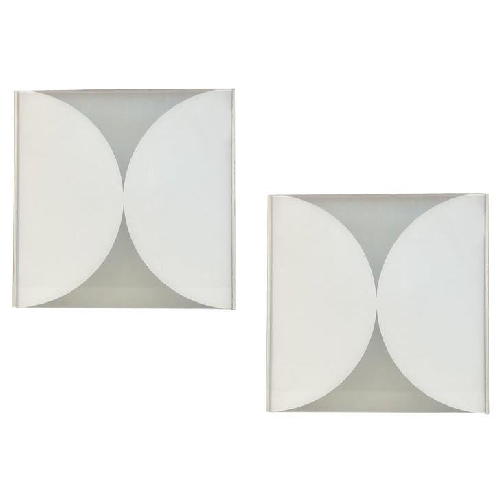 Paire de grandes appliques murales de Bobo Piccoli pour Fontana Arte en verre blanc en vente