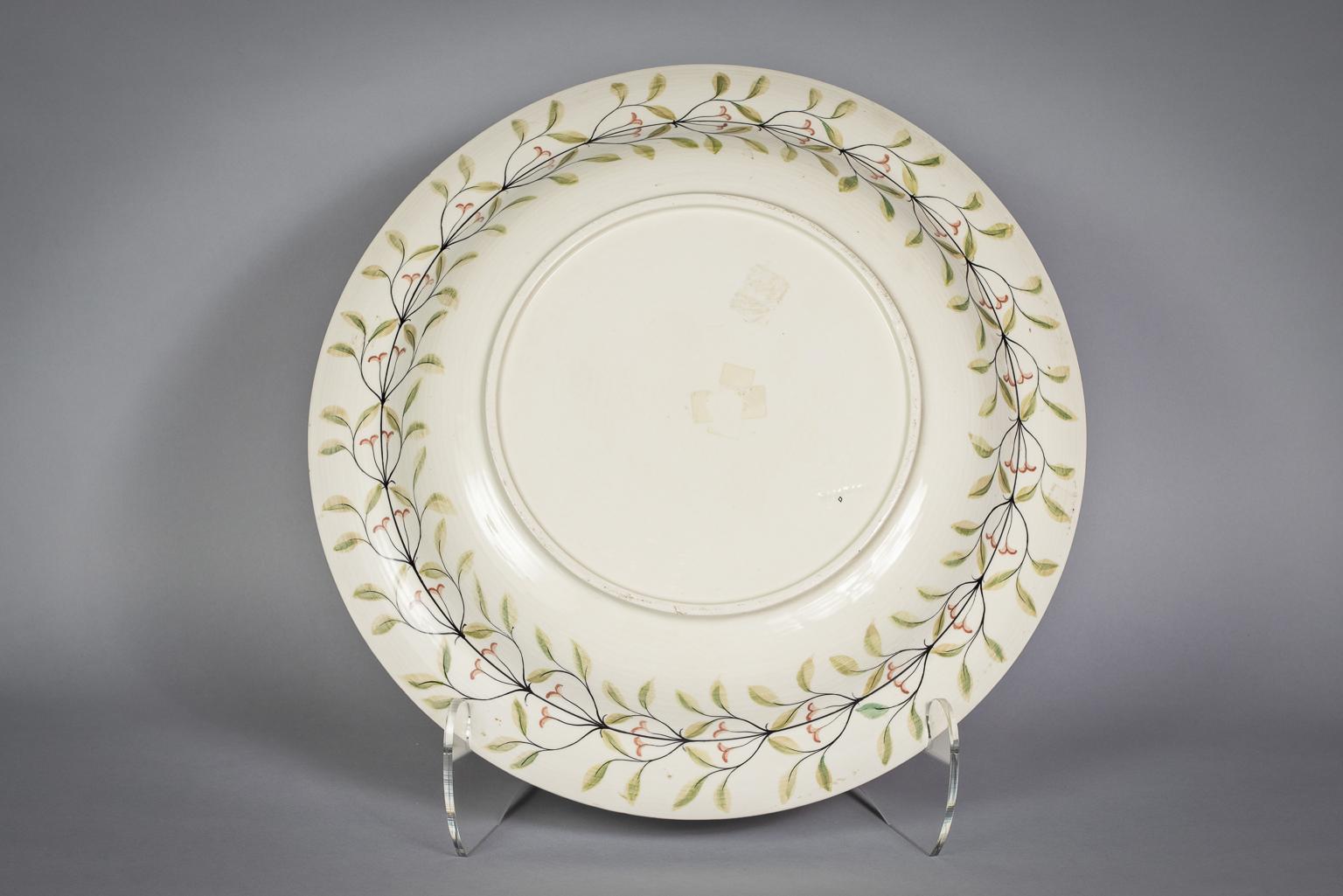 Pair of Large Wedgwood Chargers by Alfred Powell, circa 1905 For Sale 1