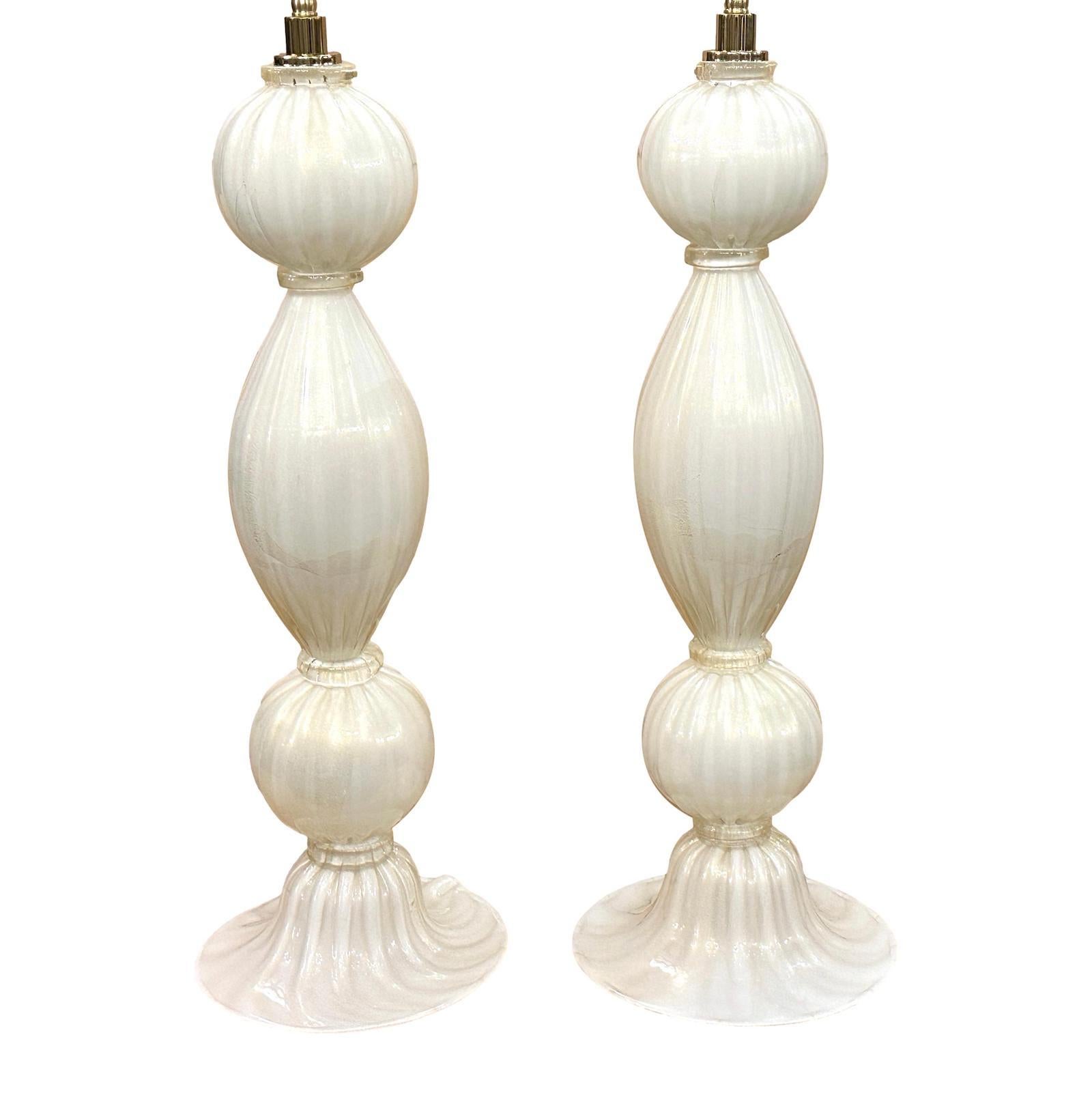 Italian Pair of Large White and Gold Murano Lamps For Sale