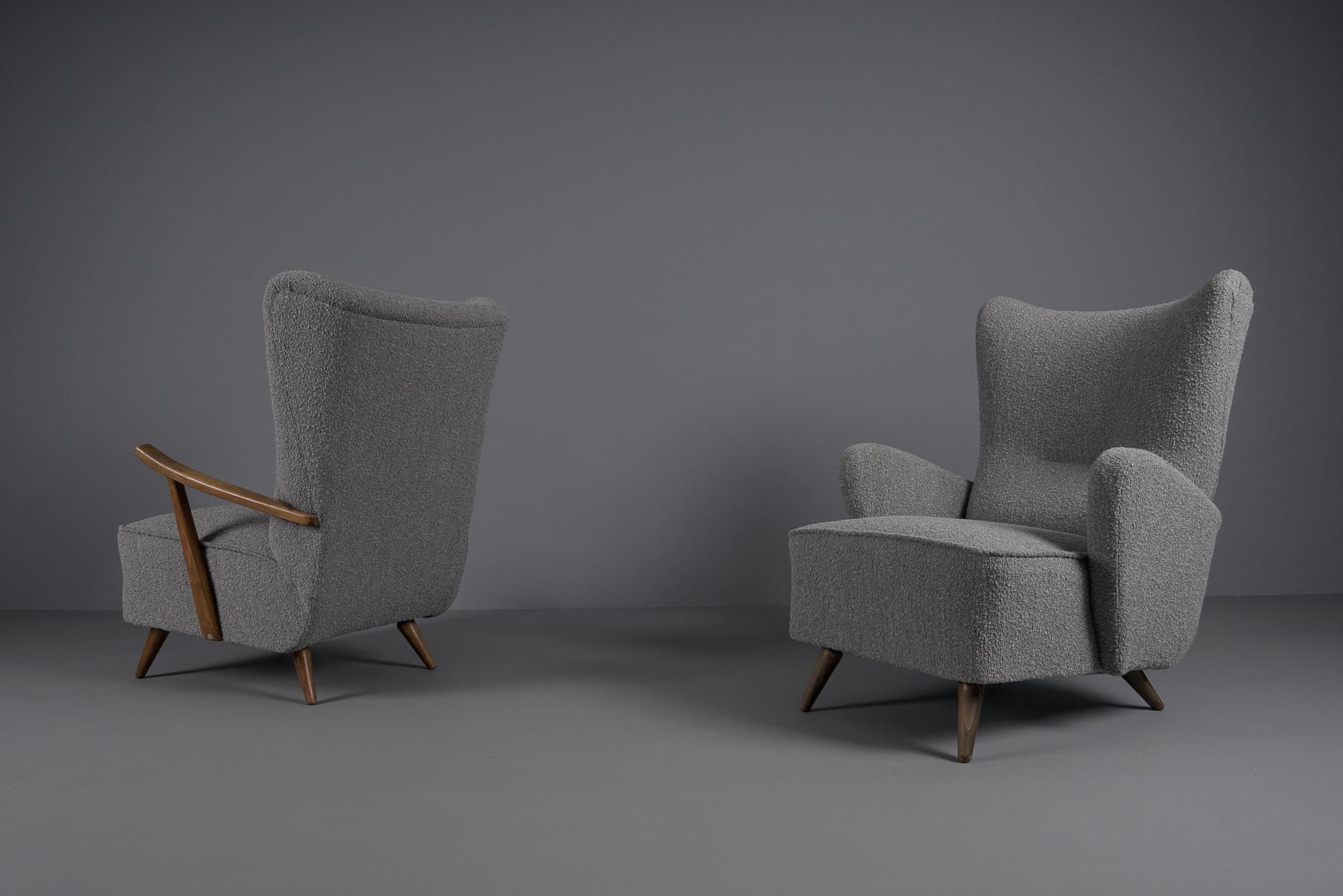 Italian Pair of Large Wingback Armchairs in Grey Boucle Fabric, 1950s For Sale
