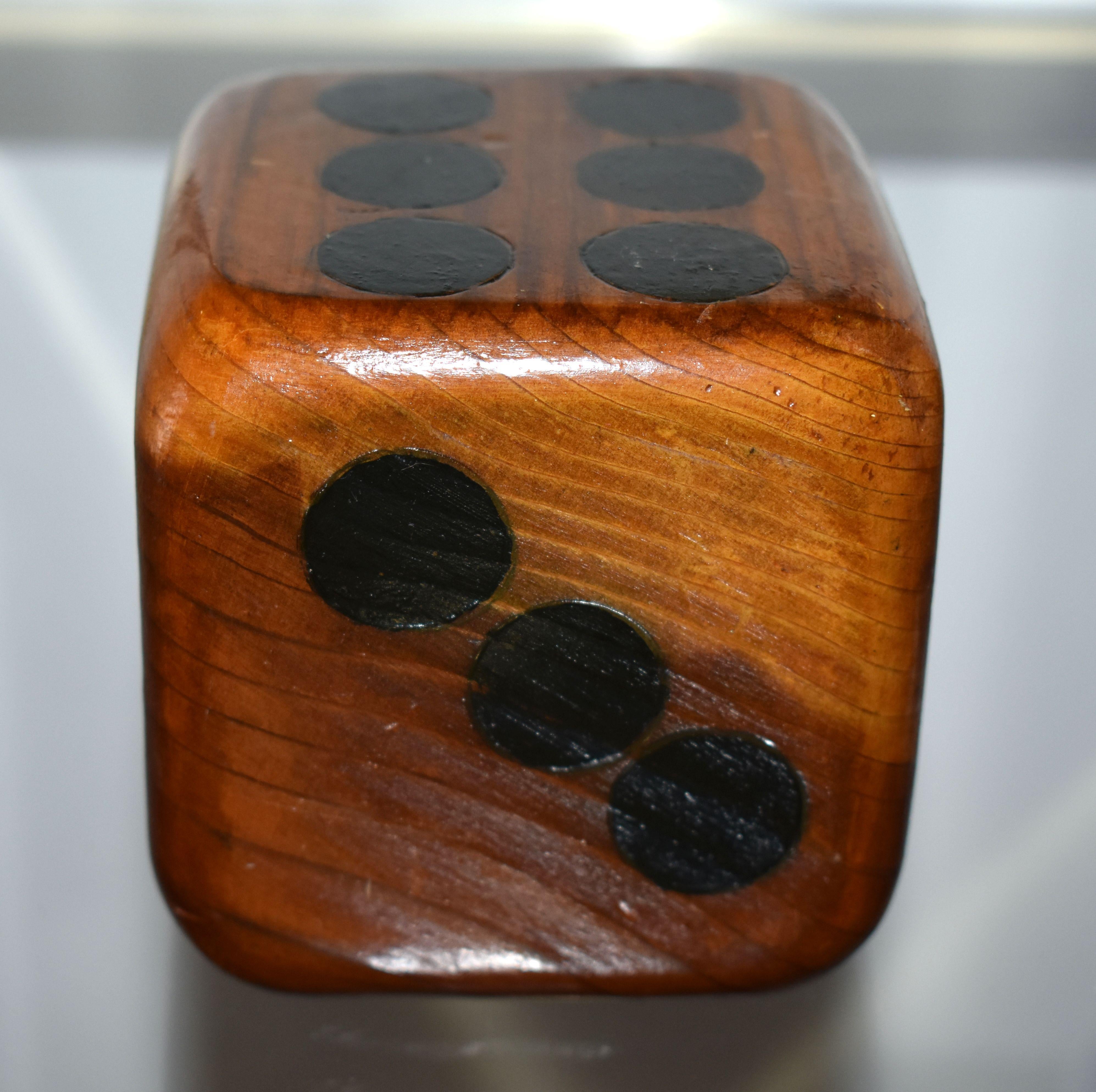dice accent table