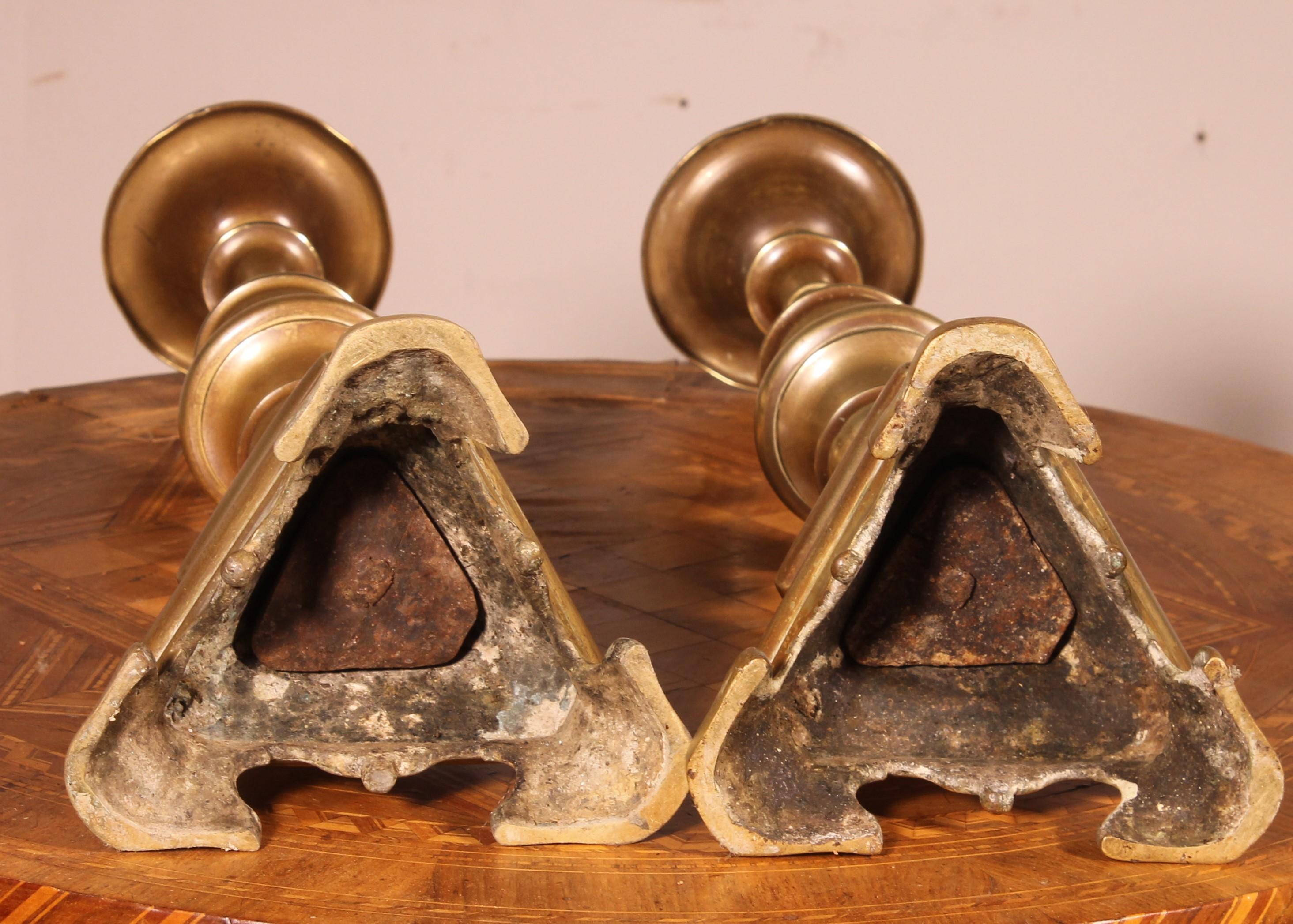 Coppia di candelieri in bronzo italiani della fine del XVII secolo in vendita 1