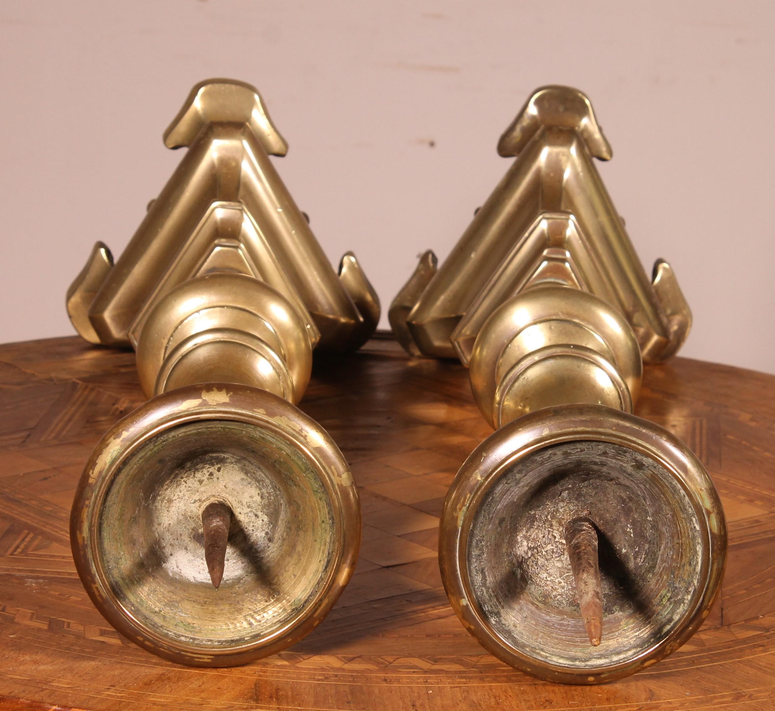 Coppia di candelieri in bronzo italiani della fine del XVII secolo in vendita 2