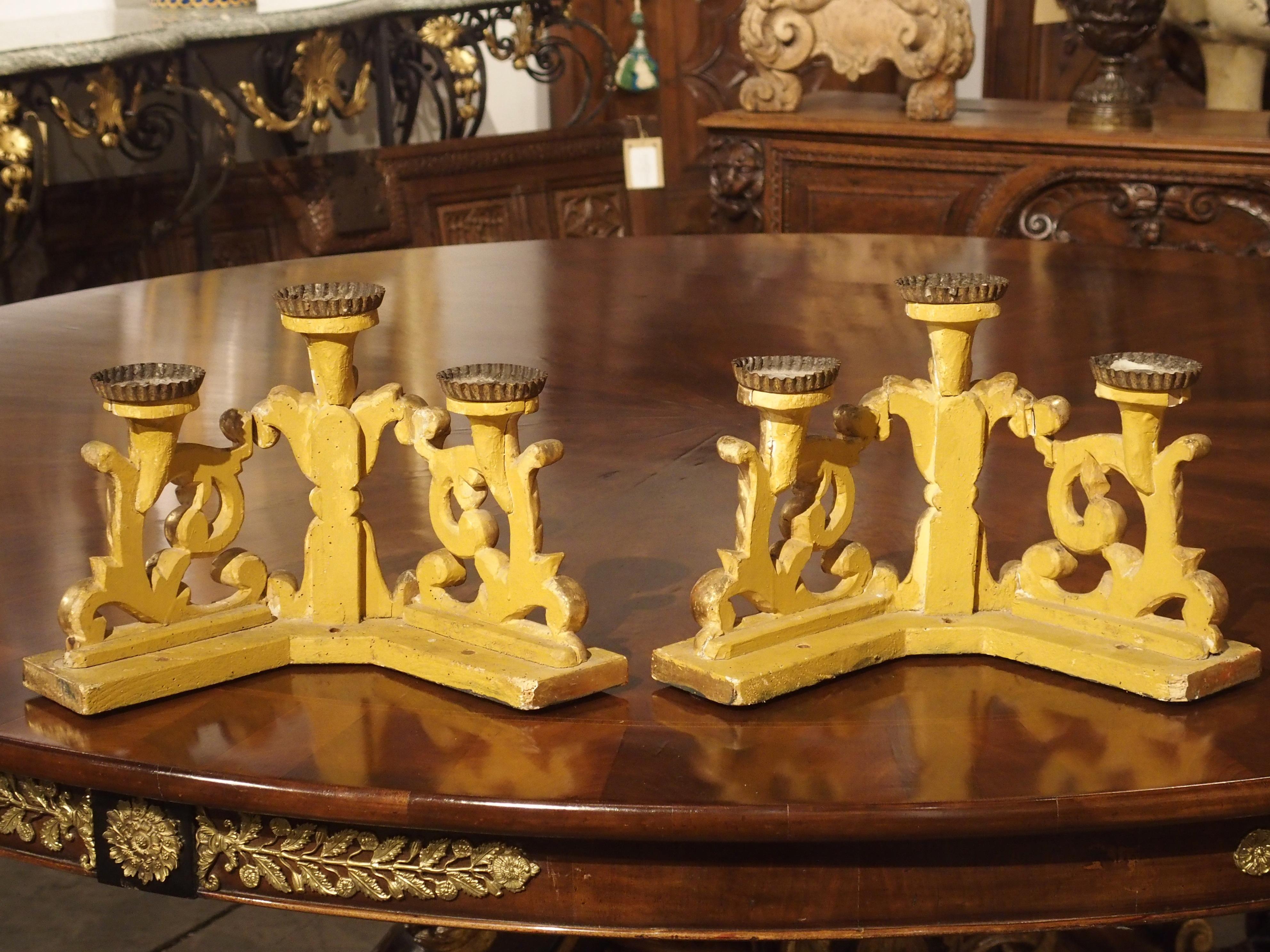 Pair of Late 17th Century Italian Giltwood Three-Light Candlesticks 8