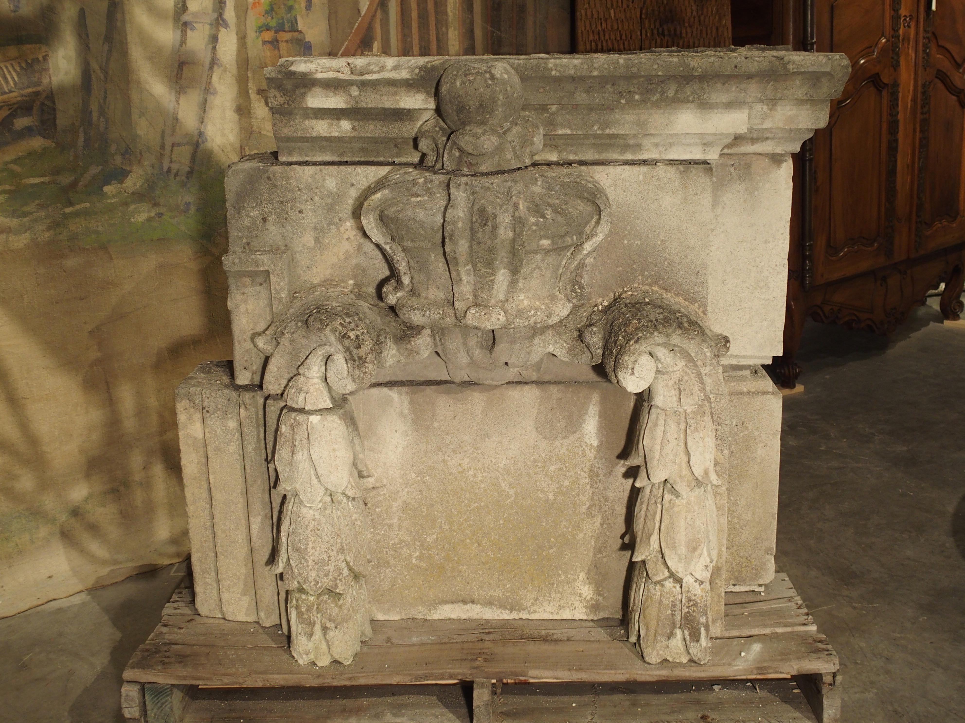 18th Century and Earlier Pair of Late 18th Century Carved Limestone Architecturals from France