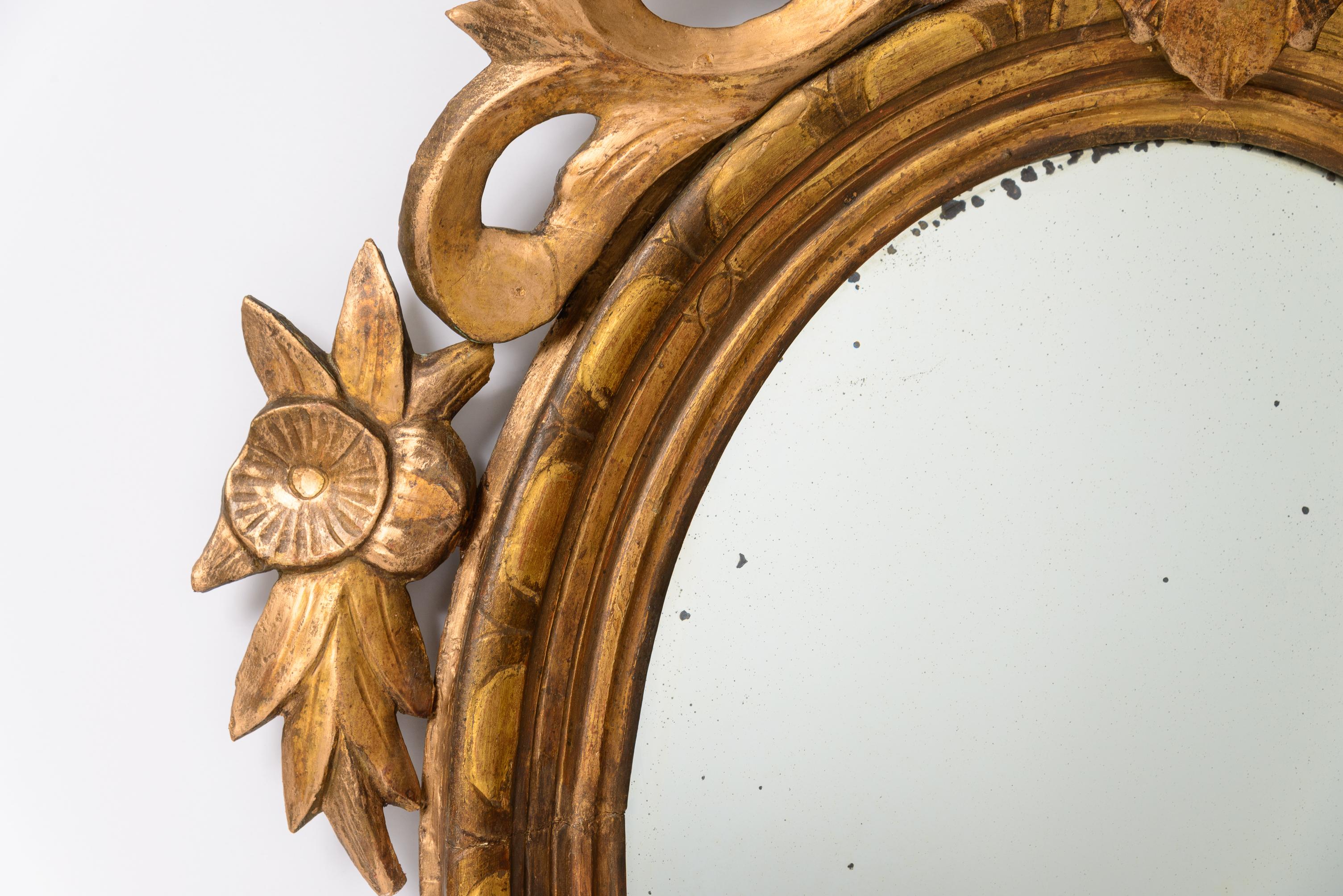 Pair of Late 18th Century French Louis XVI Carved Gilt-wood Oval Wall Mirrors For Sale 7