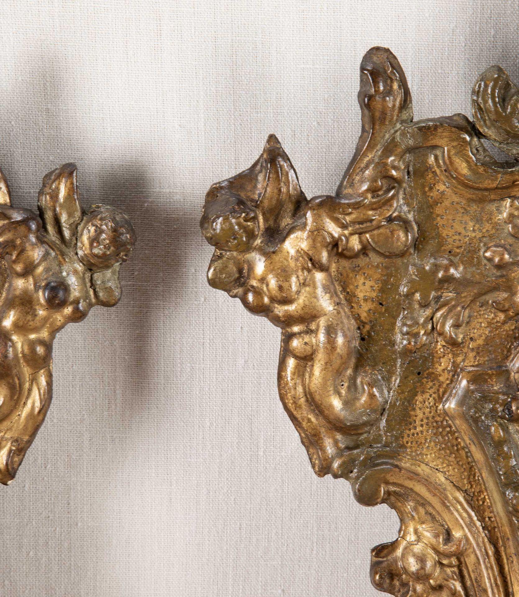Paire de miroirs en bois doré Louis XVI de la fin du XVIIIe siècle en vente 4