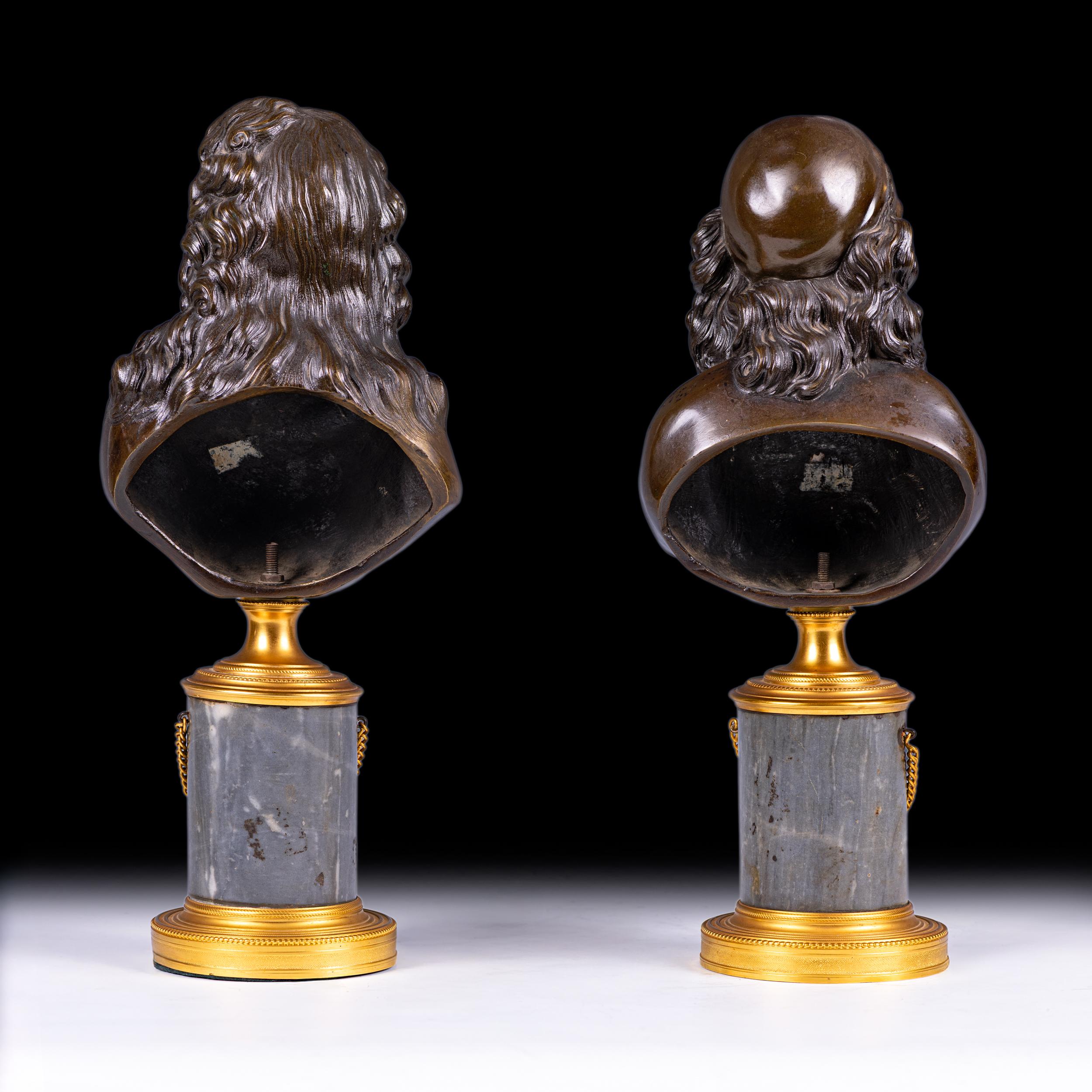 Paar französische patinierte Bronzebüsten von Racine und Corneille aus dem späten 18. (Französisch) im Angebot