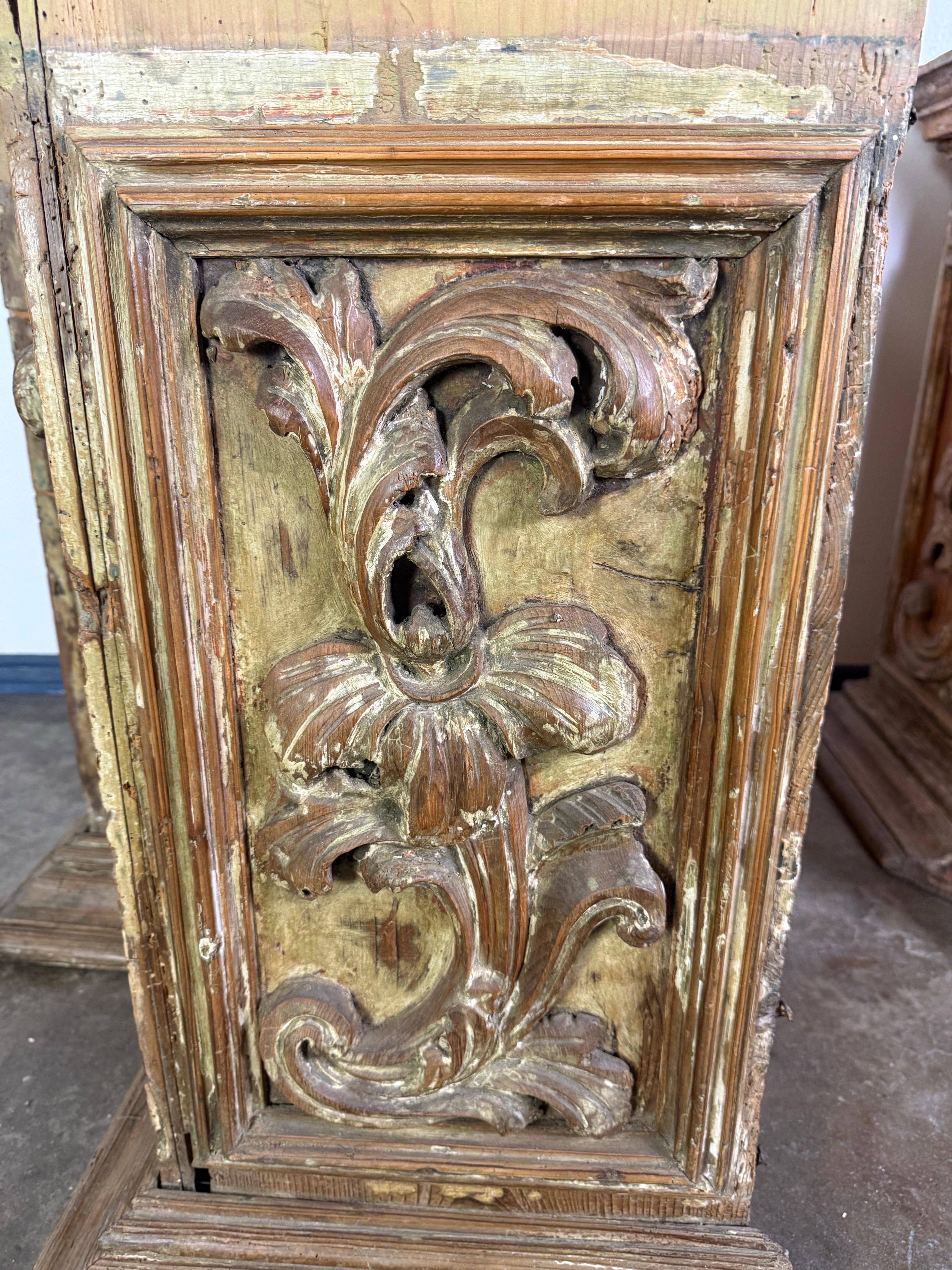 Pair of late 18th century Italian Architectural Elements For Sale 6