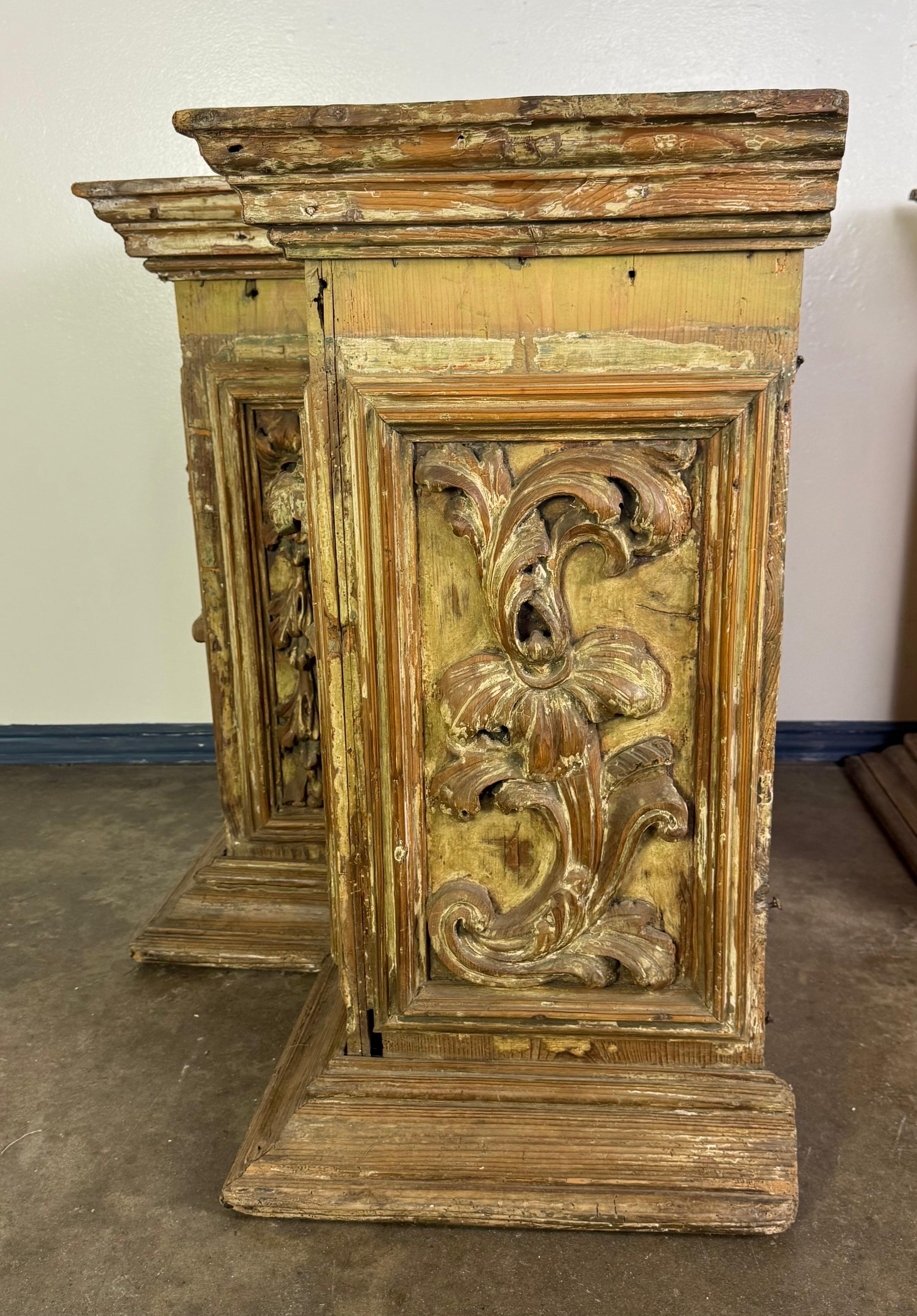 Pair of late 18th century Italian Architectural Elements For Sale 7