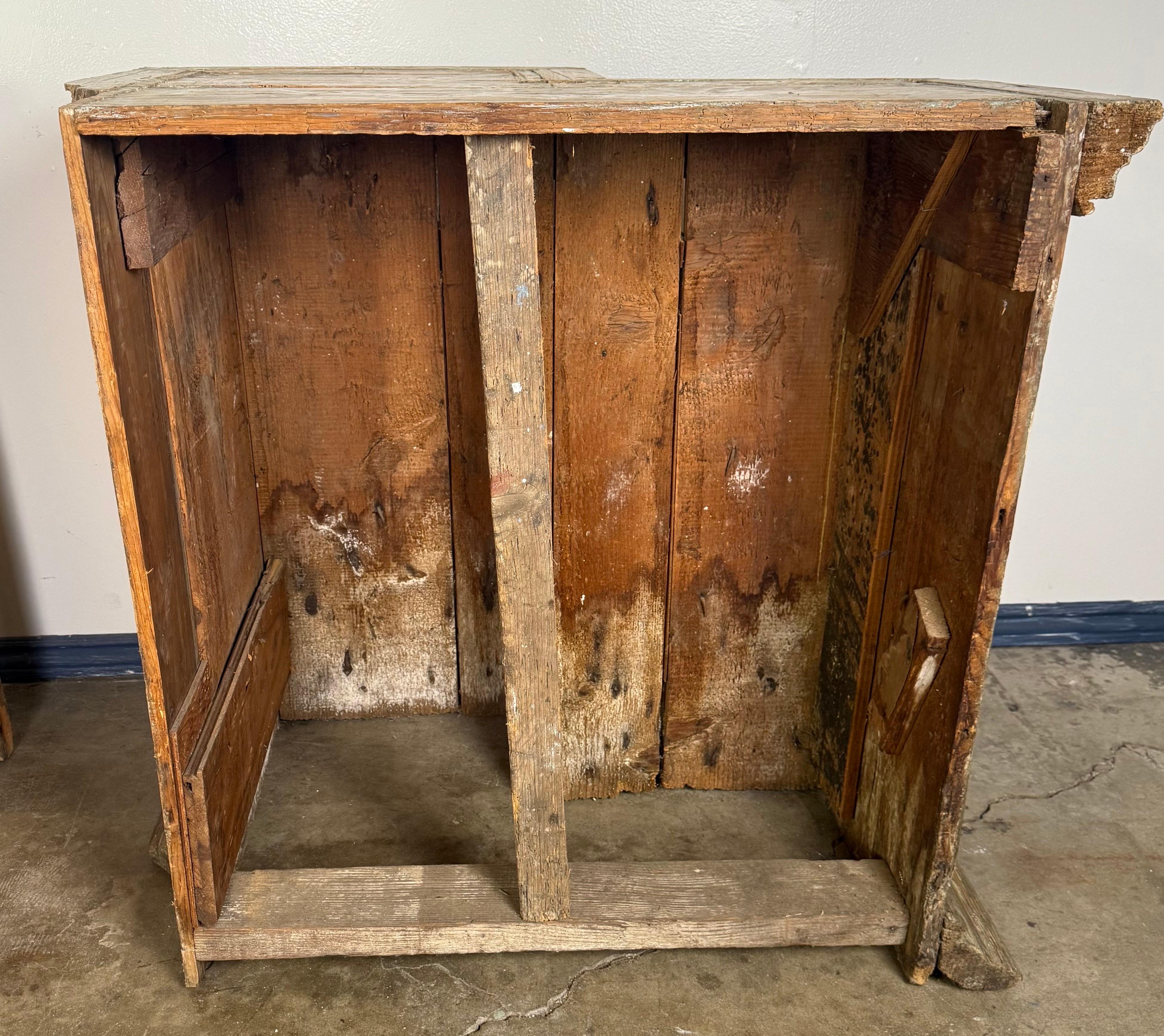 Pair of late 18th century Italian Architectural Elements For Sale 8