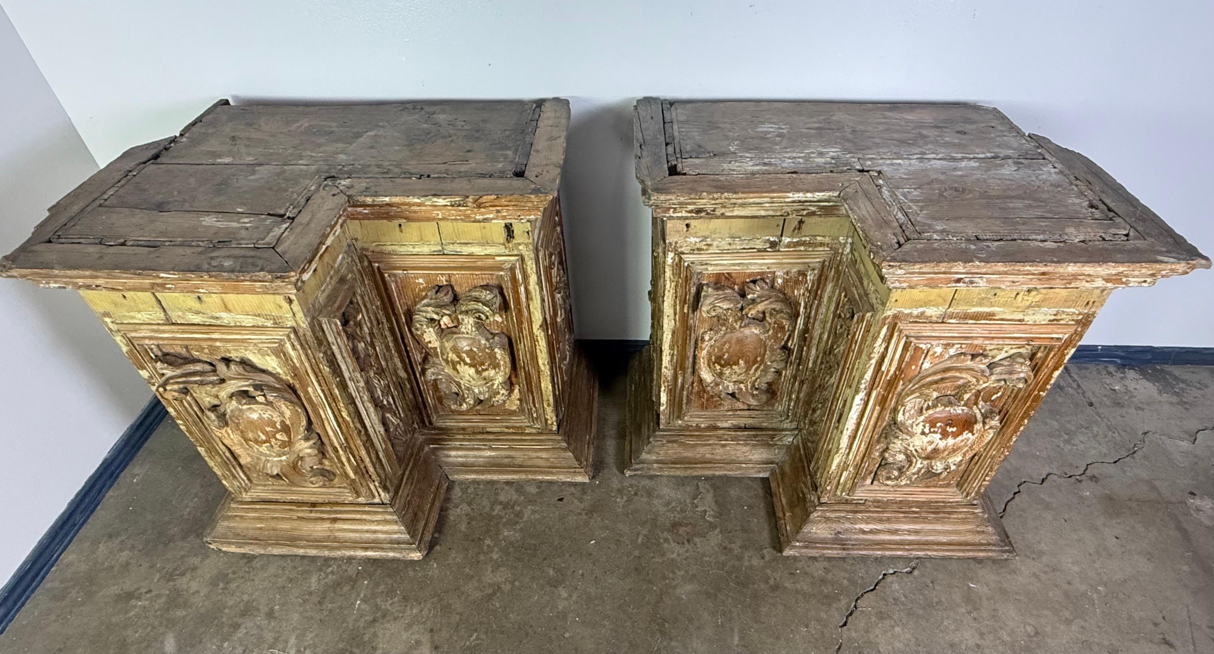 Baroque Pair of late 18th century Italian Architectural Elements For Sale