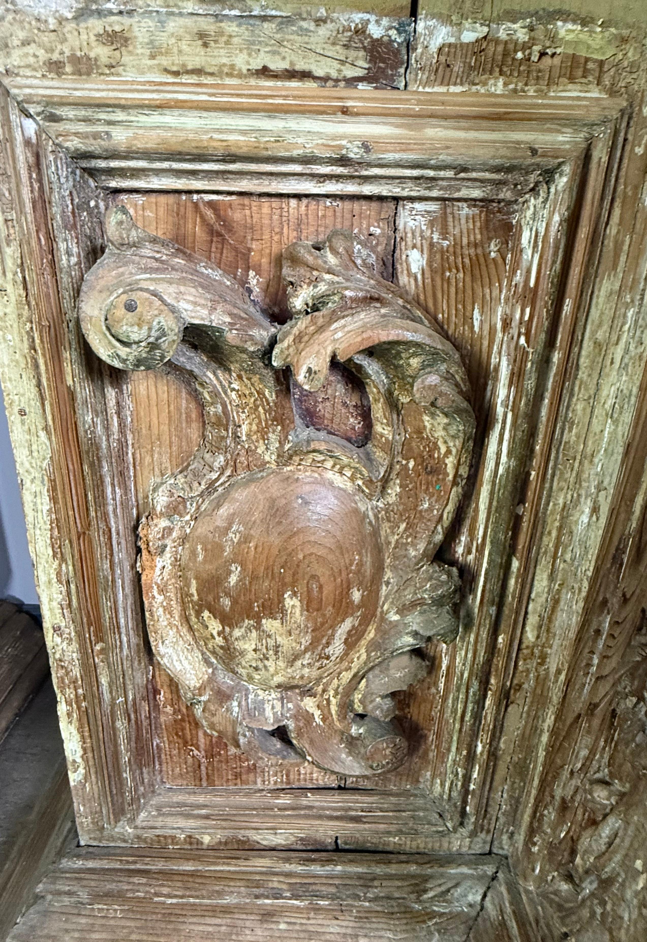 Pair of late 18th century Italian Architectural Elements In Distressed Condition For Sale In Los Angeles, CA