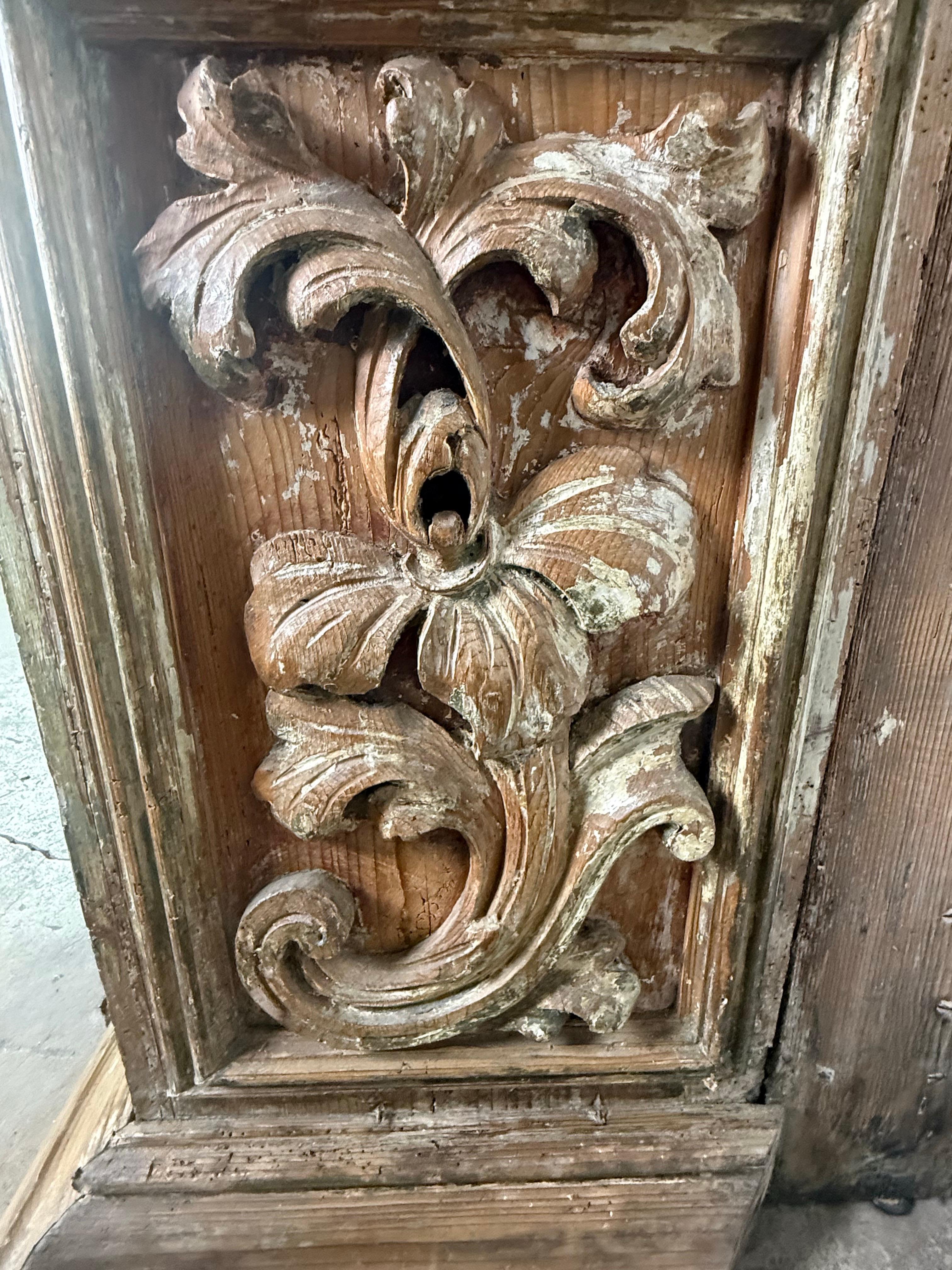 Pair of late 18th century Italian Architectural Elements For Sale 2